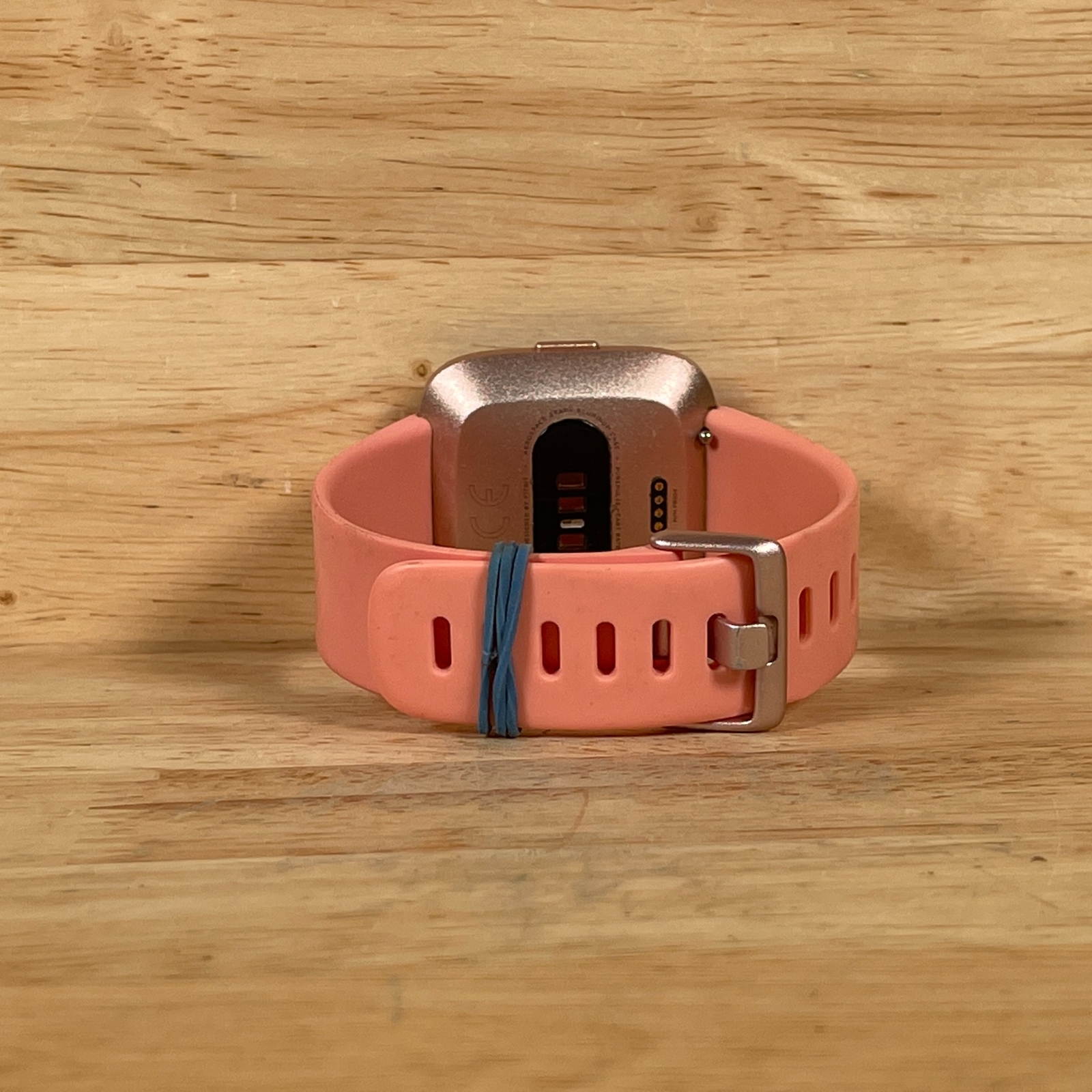 Fitbit Versa FB504 Pink Strap Gold Aluminum Case Smartwatch Activity Tracker