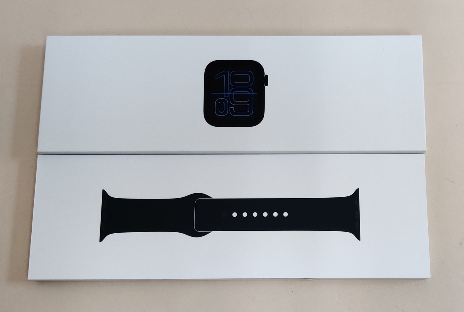 Apple WATCH SE3 44MM (GPS+Cellular) ALUM A3328 Black _Brand New Watch