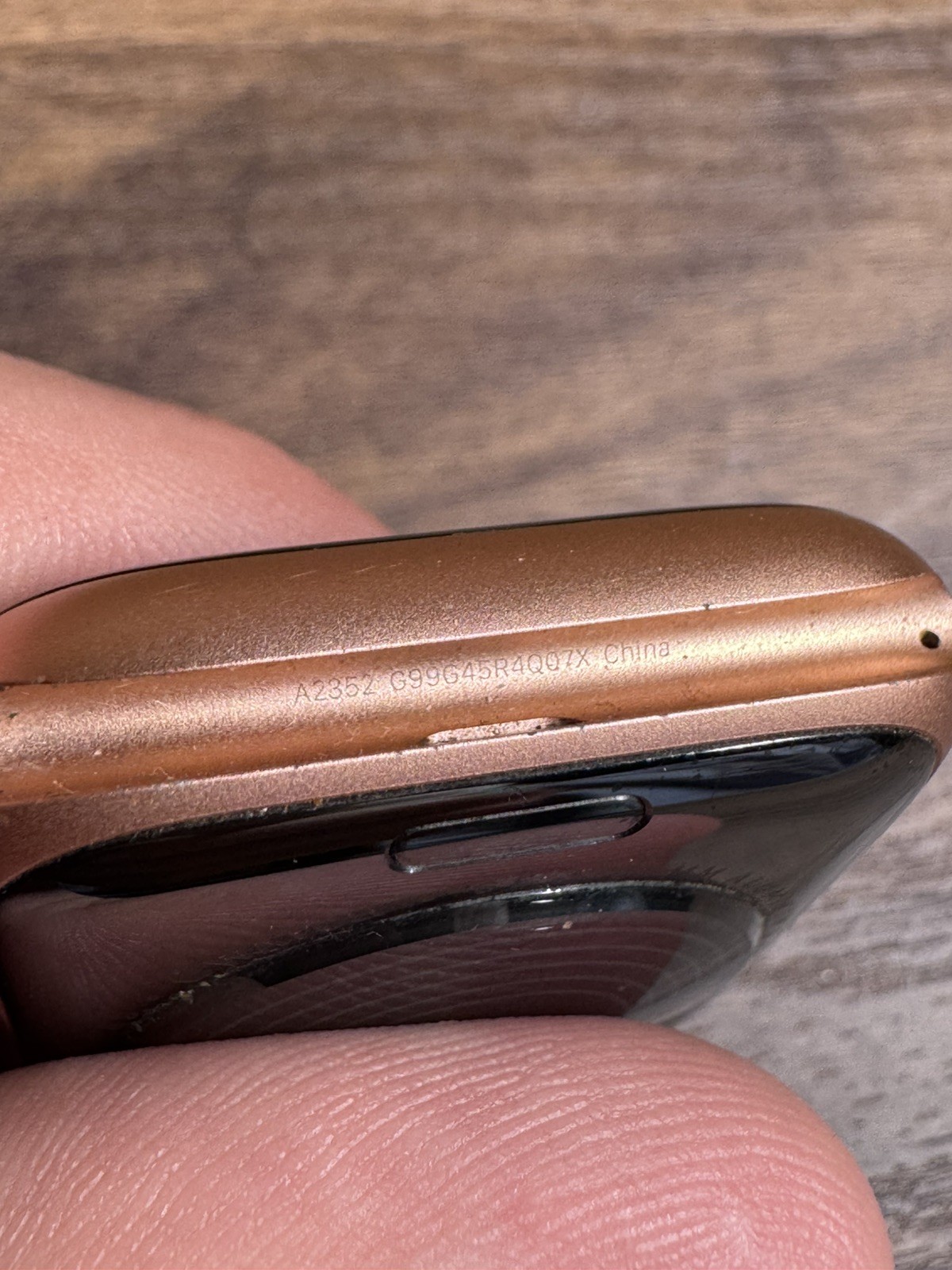 Apple Watch SE 44mm Gold Aluminum Case (No band) (GPS)