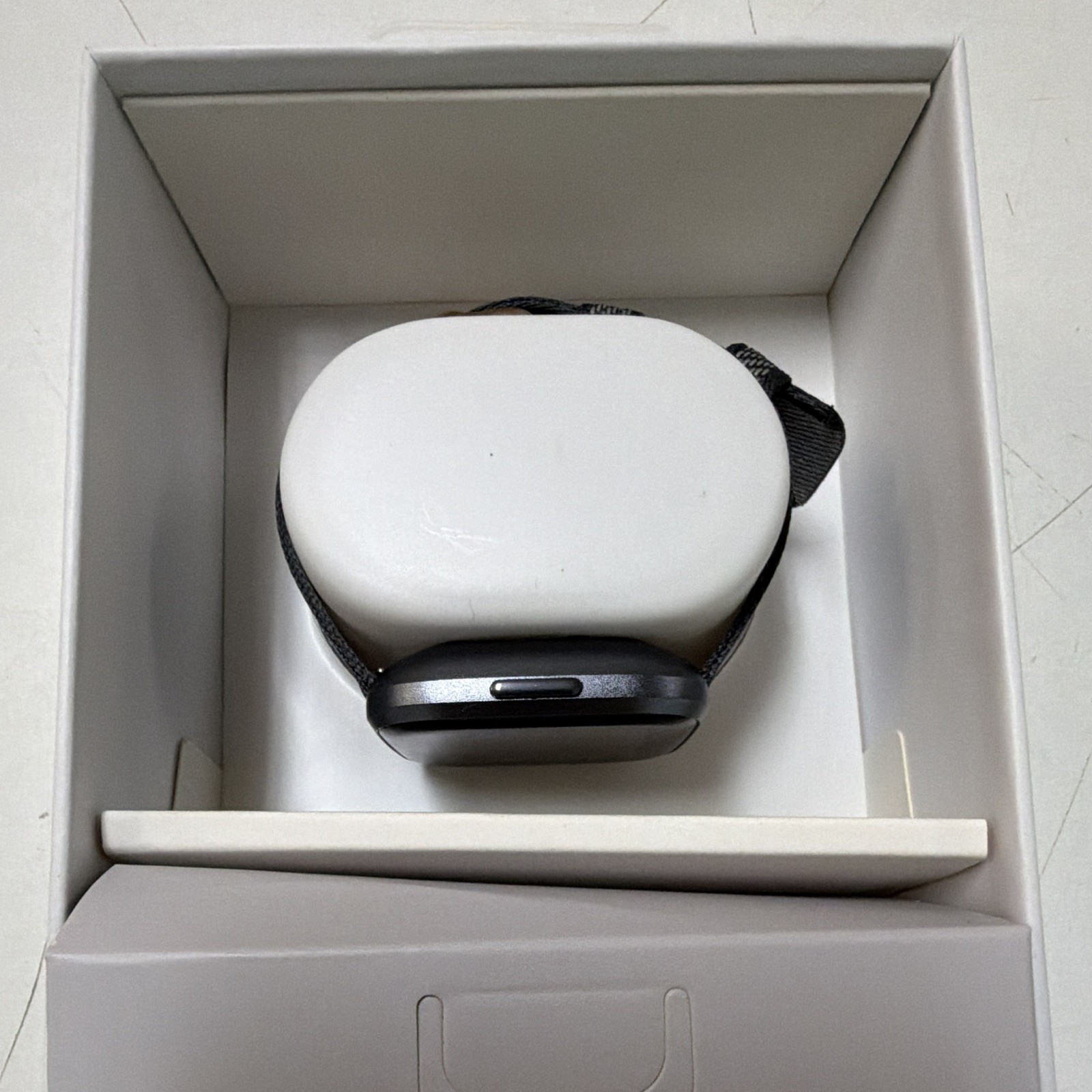 Fitbit Versa 2 Special Edition Black Fabric Band Black Aluminum Case Bluetooth
