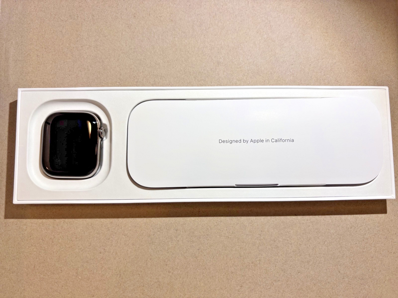 Apple Watch Series 11 (GPS + LTE) 42MM Natural Titanium Case & band -Milanese
