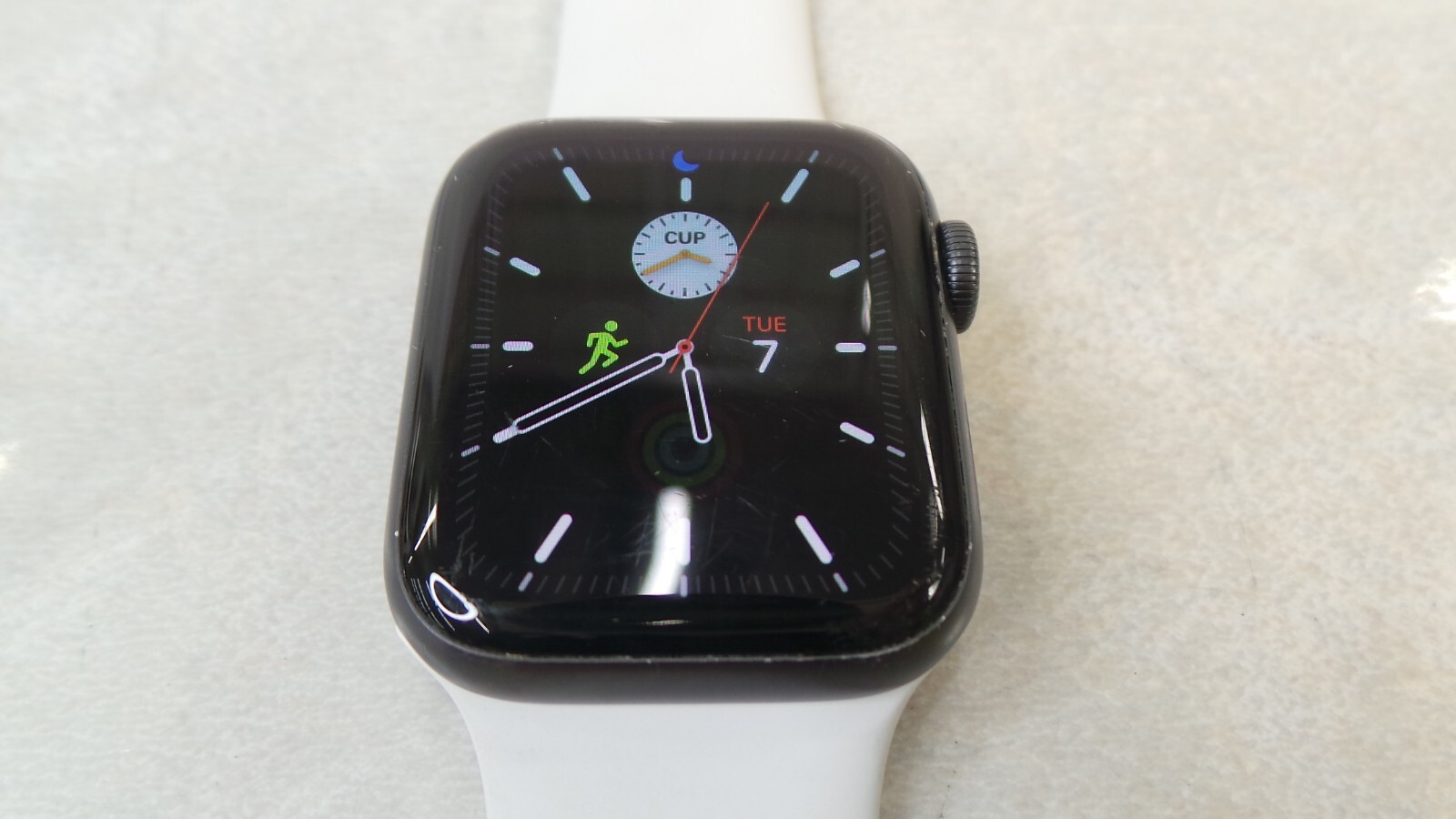Apple Watch Series 5 40mm Stainless Steel GPS + Cellular A2094