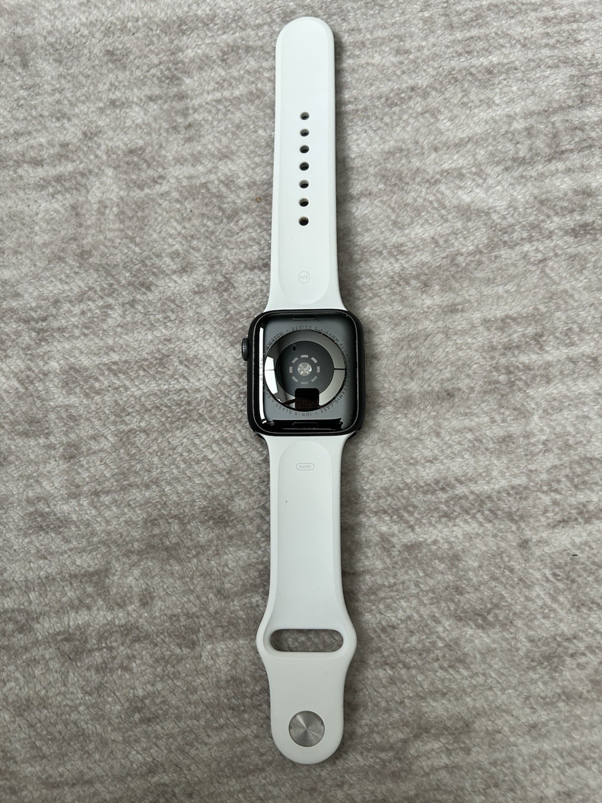 Apple Watch Series 4 44mm Space Gray with White Band (GPS Only)