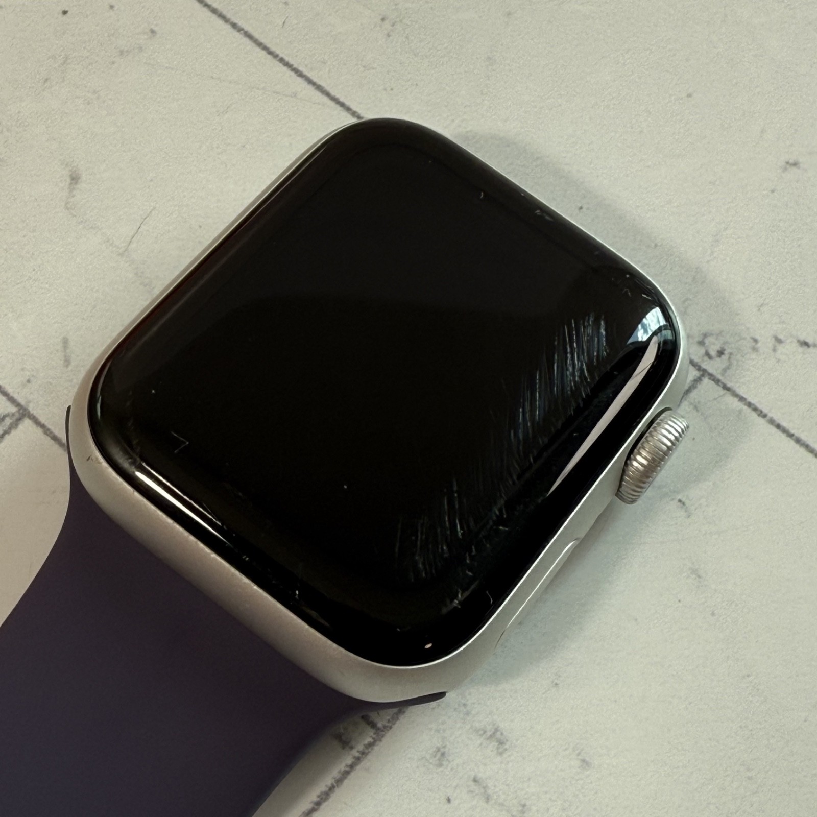 Apple Watch Series 6 40mm Silver Aluminum Case GPS Unlocked Smartwatch #H295