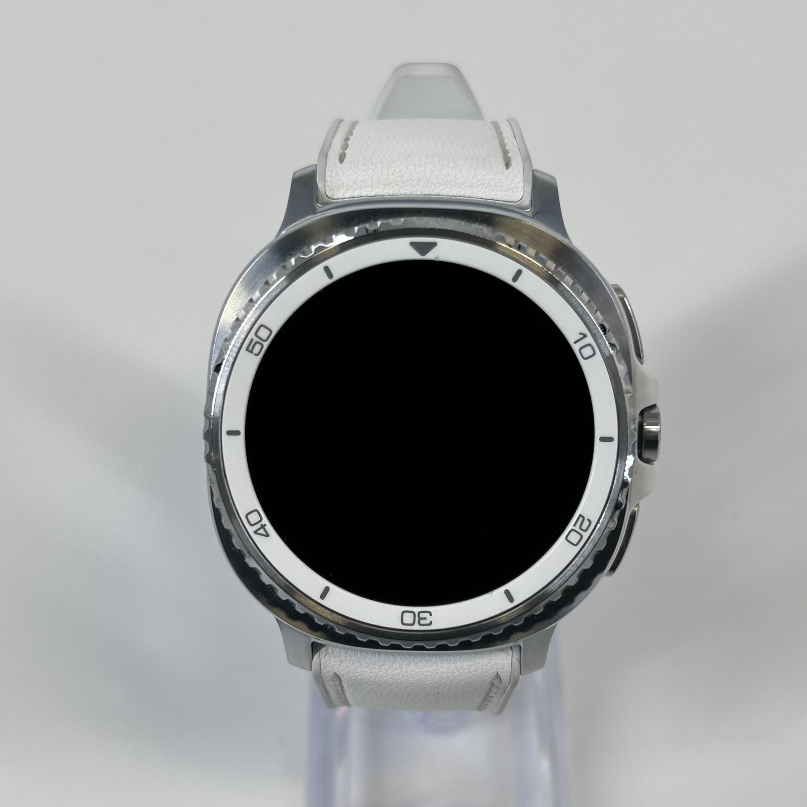 Samsung Galaxy Watch8 Classic 46mm White Stainless Steel (GPS) w/ Band-Excellent
