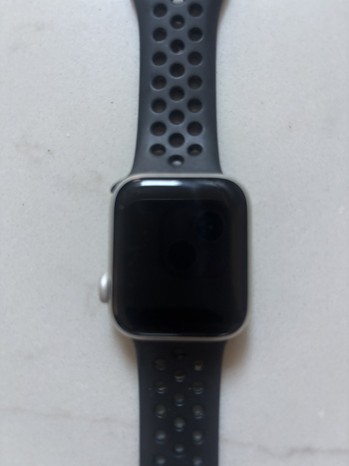 Apple Watch Series 6 40mm Space Gray Aluminum Case with Nike Black Sport Band