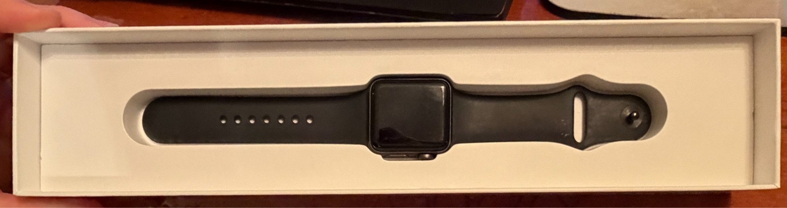 Apple watch series 3 black sport band 38mm case clean good condition