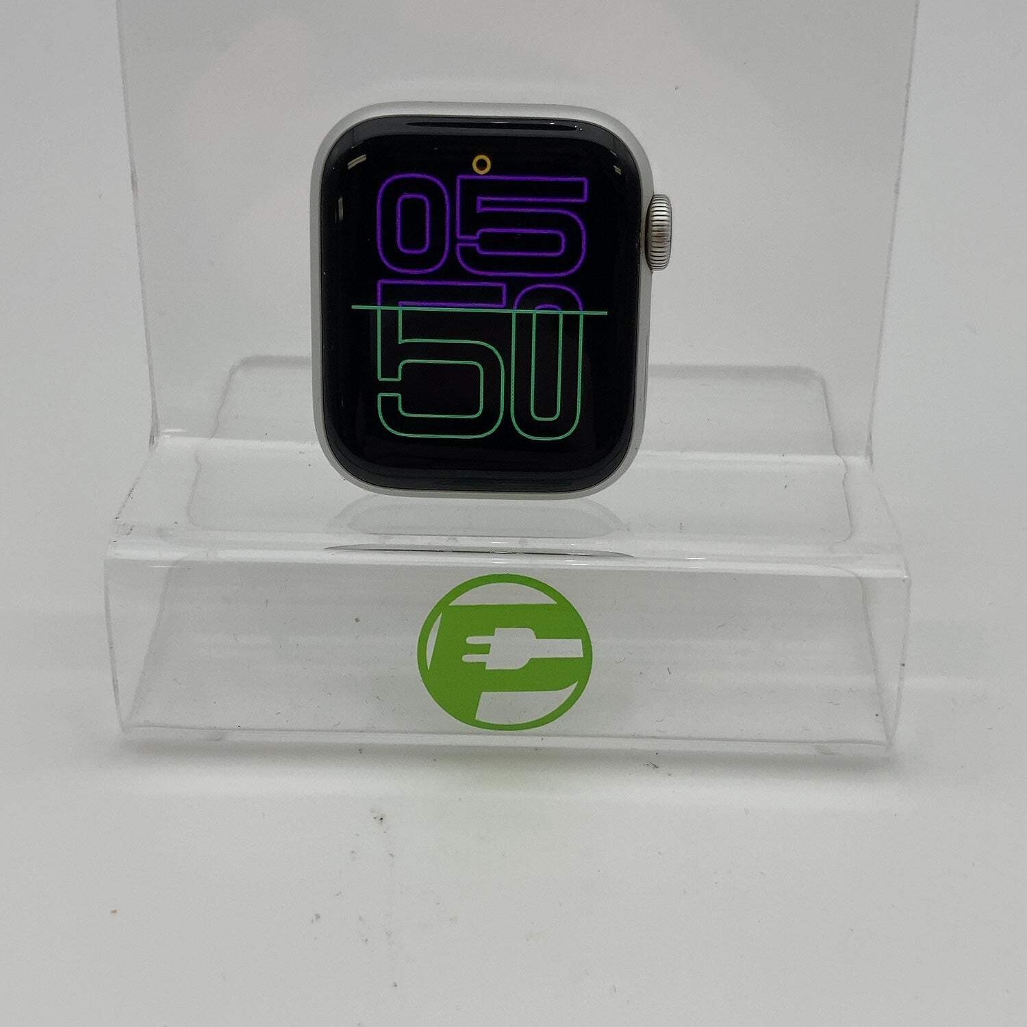 GPS Only Apple Watch SE 2nd Gen 40MM Silver Aluminum MNTP3LL/A Face Only