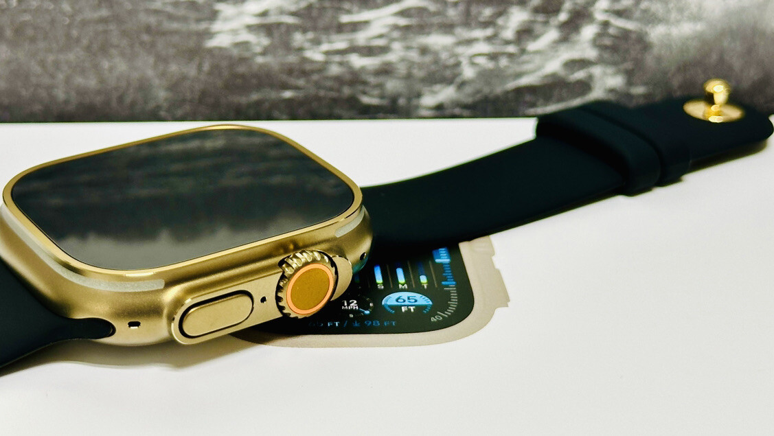 Apple Watch ULTRA 3 49mm BRONZE Anodized Titanium Black Sport B Gold Plated Pin