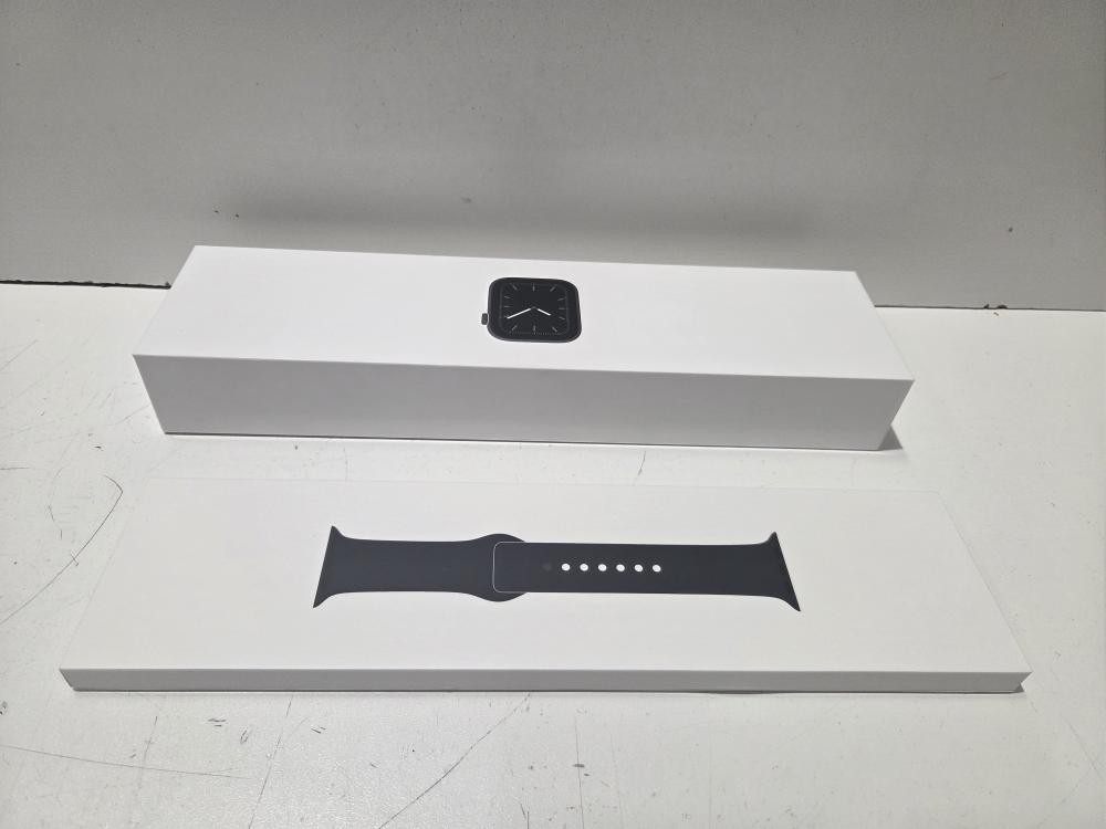 AS IS APPLE WATCH SERIES 5 A2093 (P22018322)