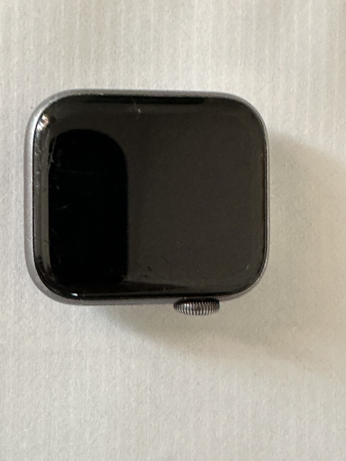 Apple Series 5 gps/cellular perfect functionality 84% battery health,unlocked