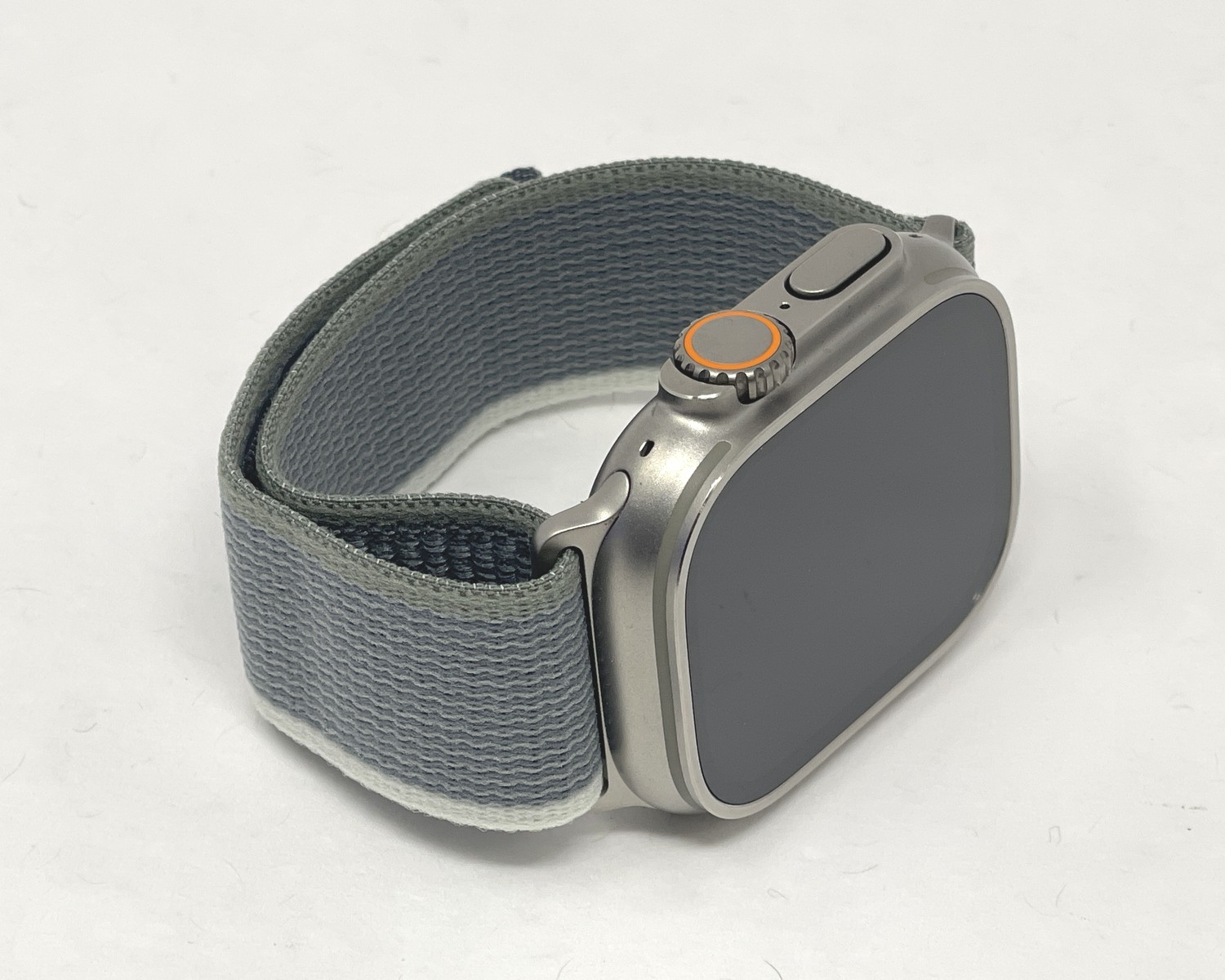 Apple Watch Ultra 2 49MM Titanium with Green/Gray Trail Loop Cellular Very Good