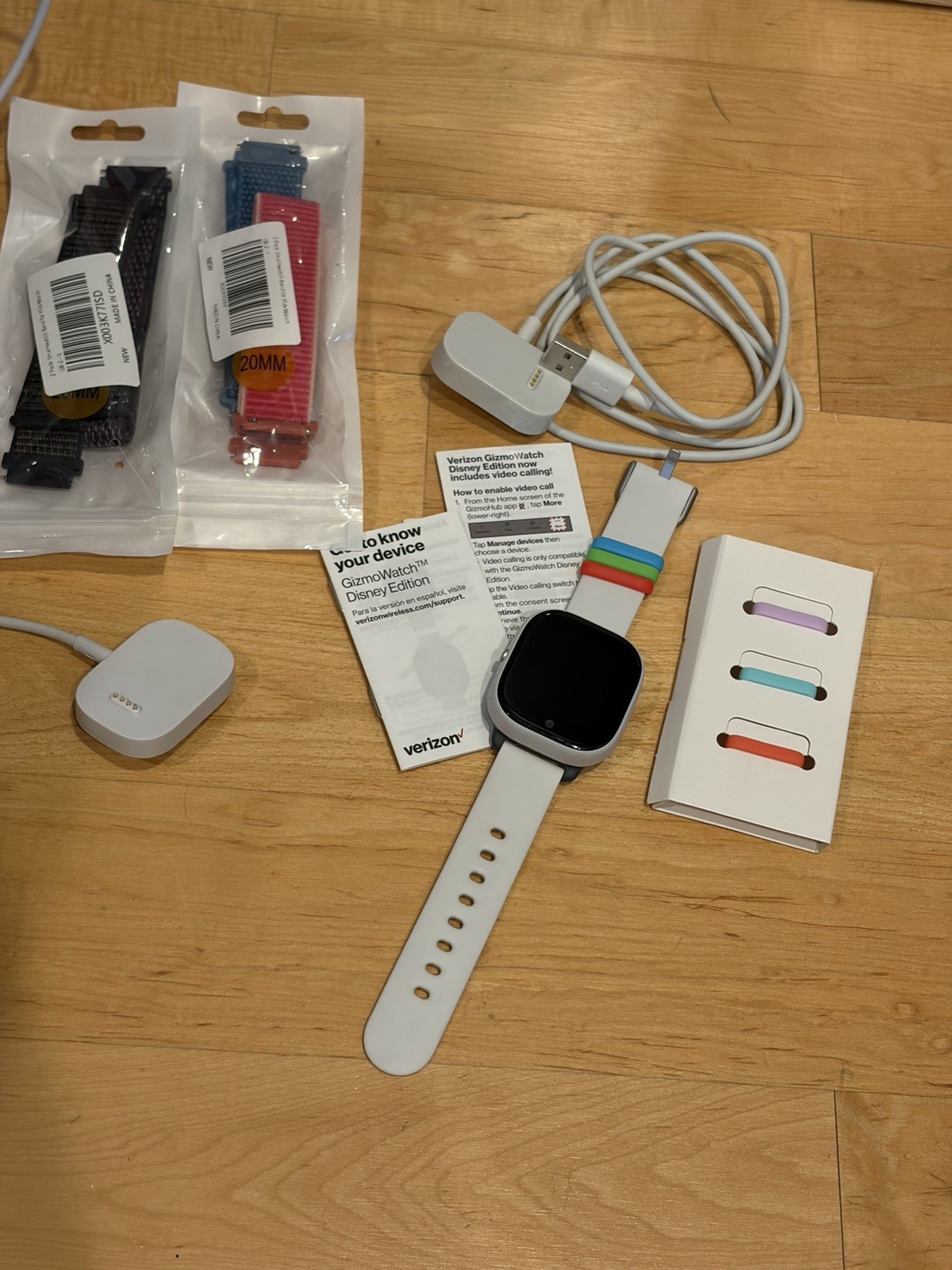 Verizon GizmoWatch Disney Edition Smartwatch White Silicone Band
