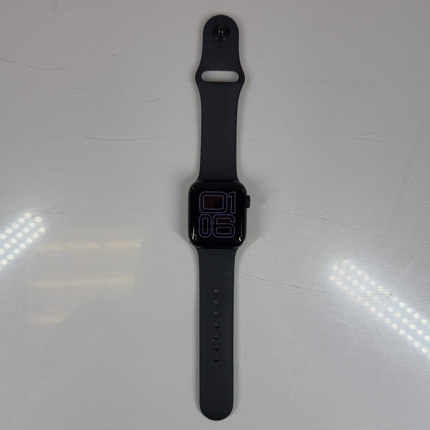 Unlocked Apple Watch SE 3 40MM Midnight Aluminum Black Sport Band MEP94LW/A
