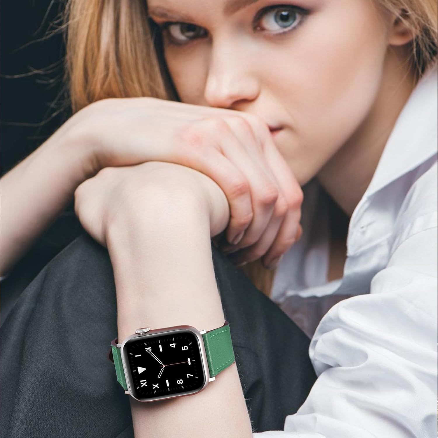 Leather Strap Compatible with Apple Watch Series 8 40mm 41mm 44mm 45mm