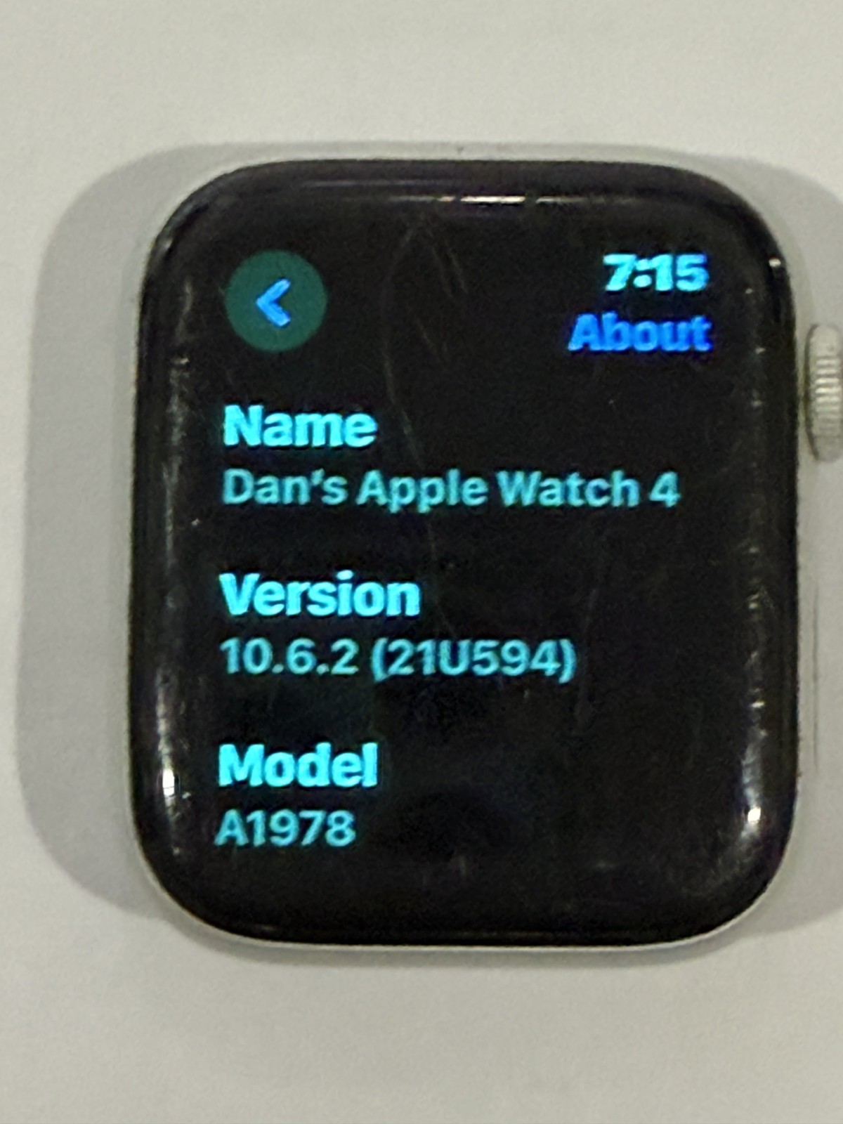 Apple Watch Series 4 A1978 44mm GPS Silver Aluminum Case in Original Apple Box