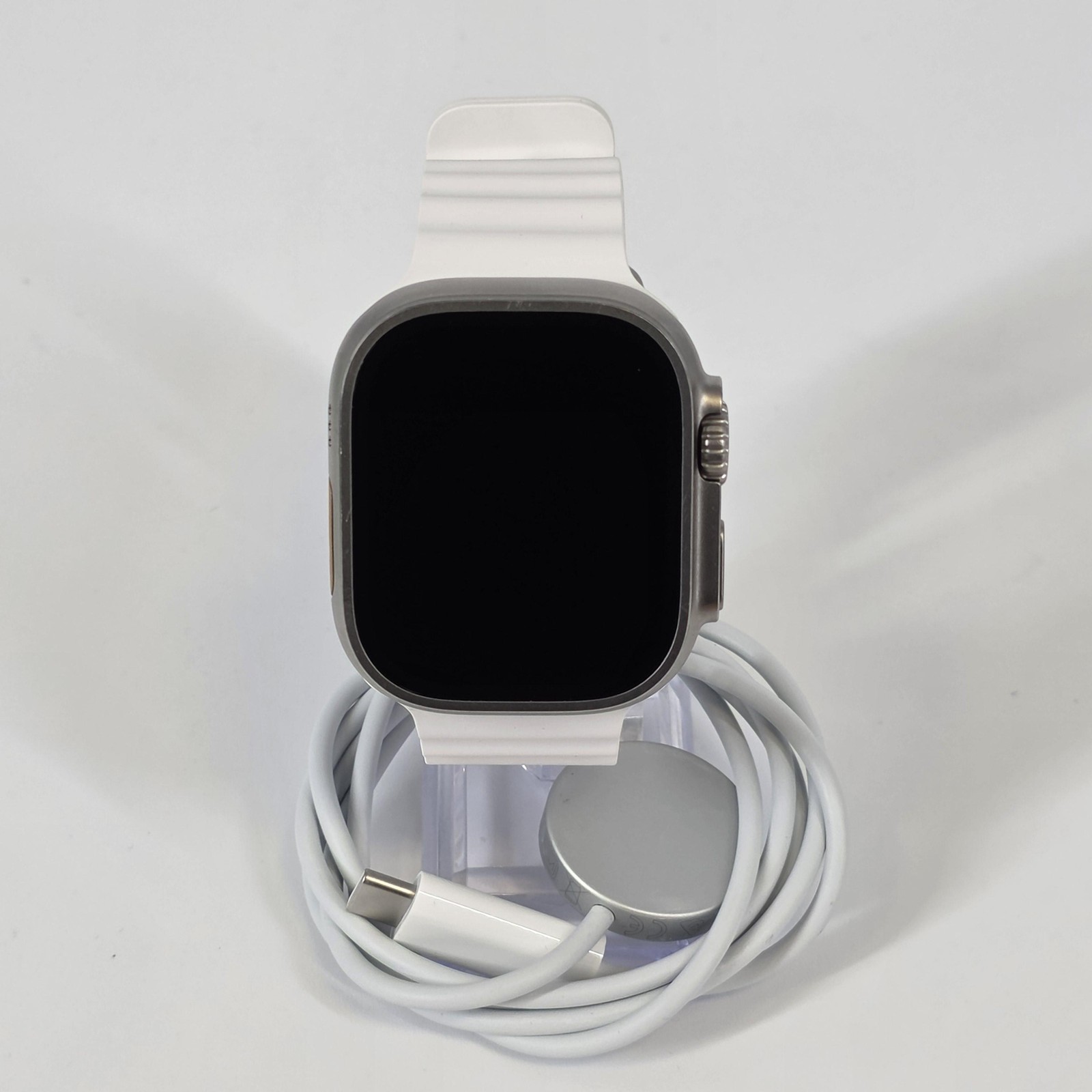 Apple Watch (Ultra) 49mm Titanium (LTE) w/ White Ocean Band – Excellent