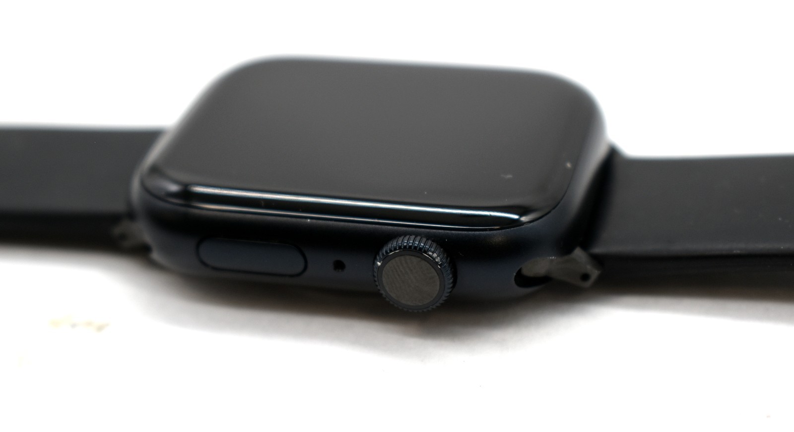 Apple Watch Series 8 A2771 MNUL3LL/A GPS Only Midnight Case With Black Band 45mm