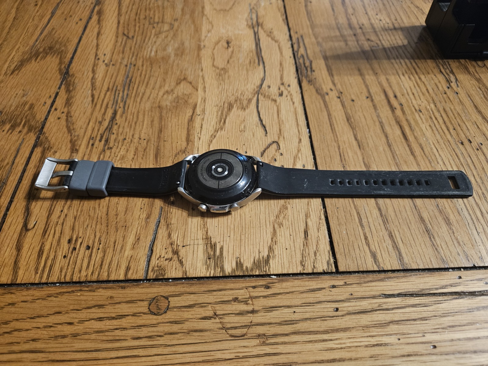 SAMSUNG GALAXY WATCH. Not working. Selling For Parts.