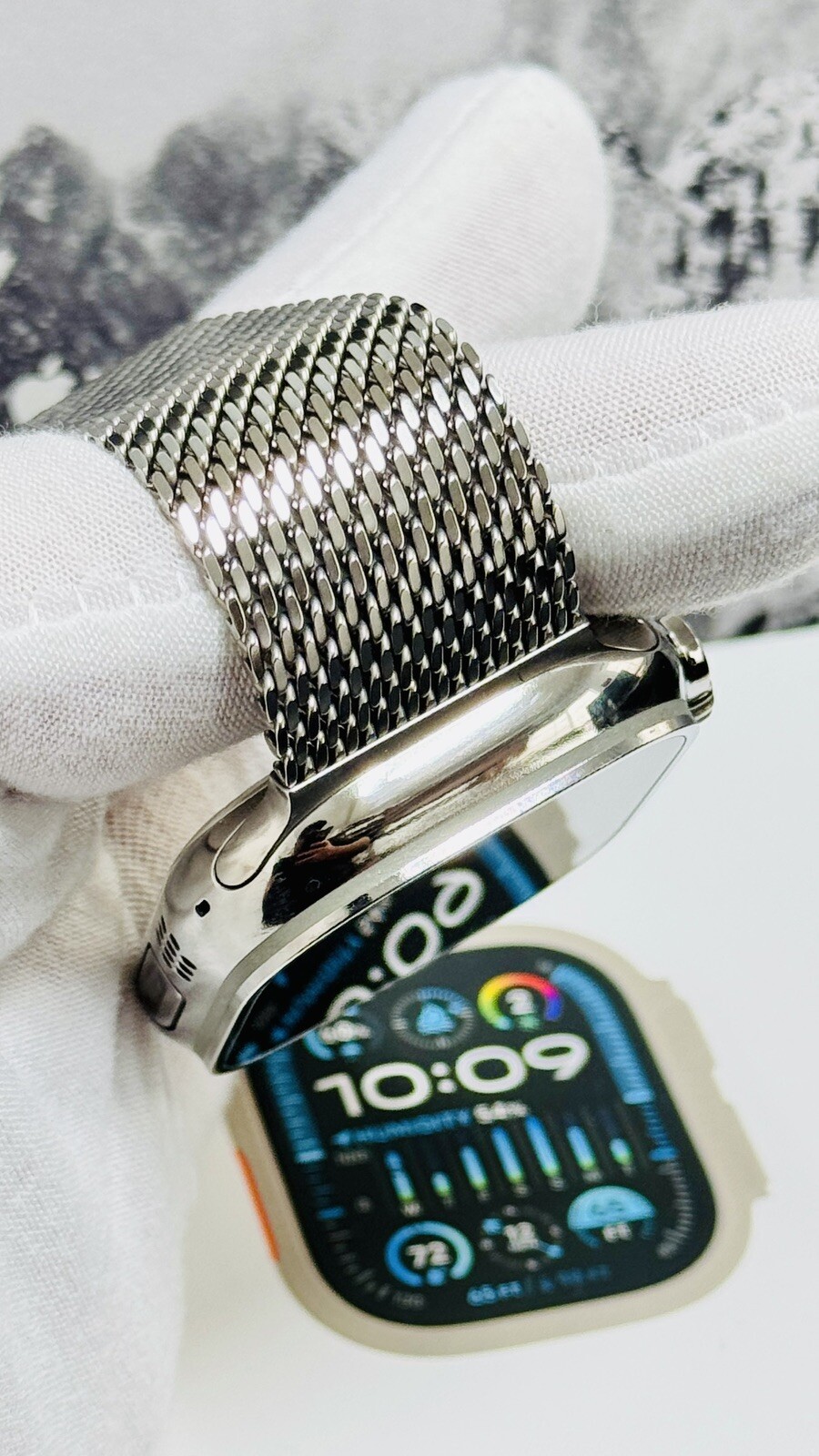 Apple Watch ULTRA 3 49mm CUSTOM Diamond Polished Apple Titanium Milanese Loop