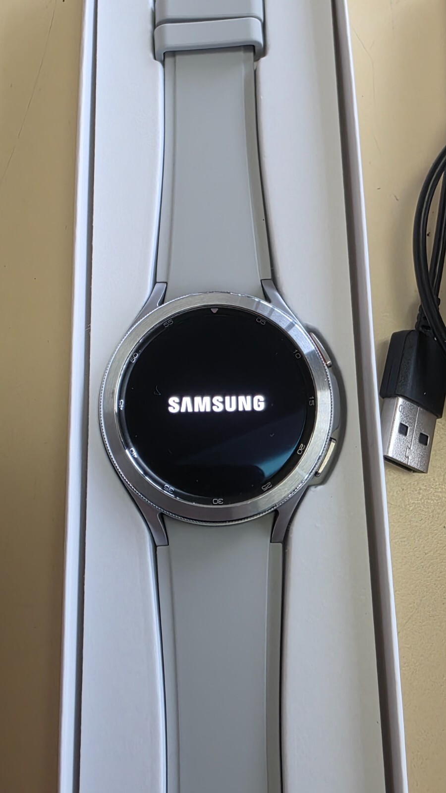 Samsung Galaxy Watch 4 classic Bluetooth/Wi-Fi/GPS 46mm Smart Watch – Good