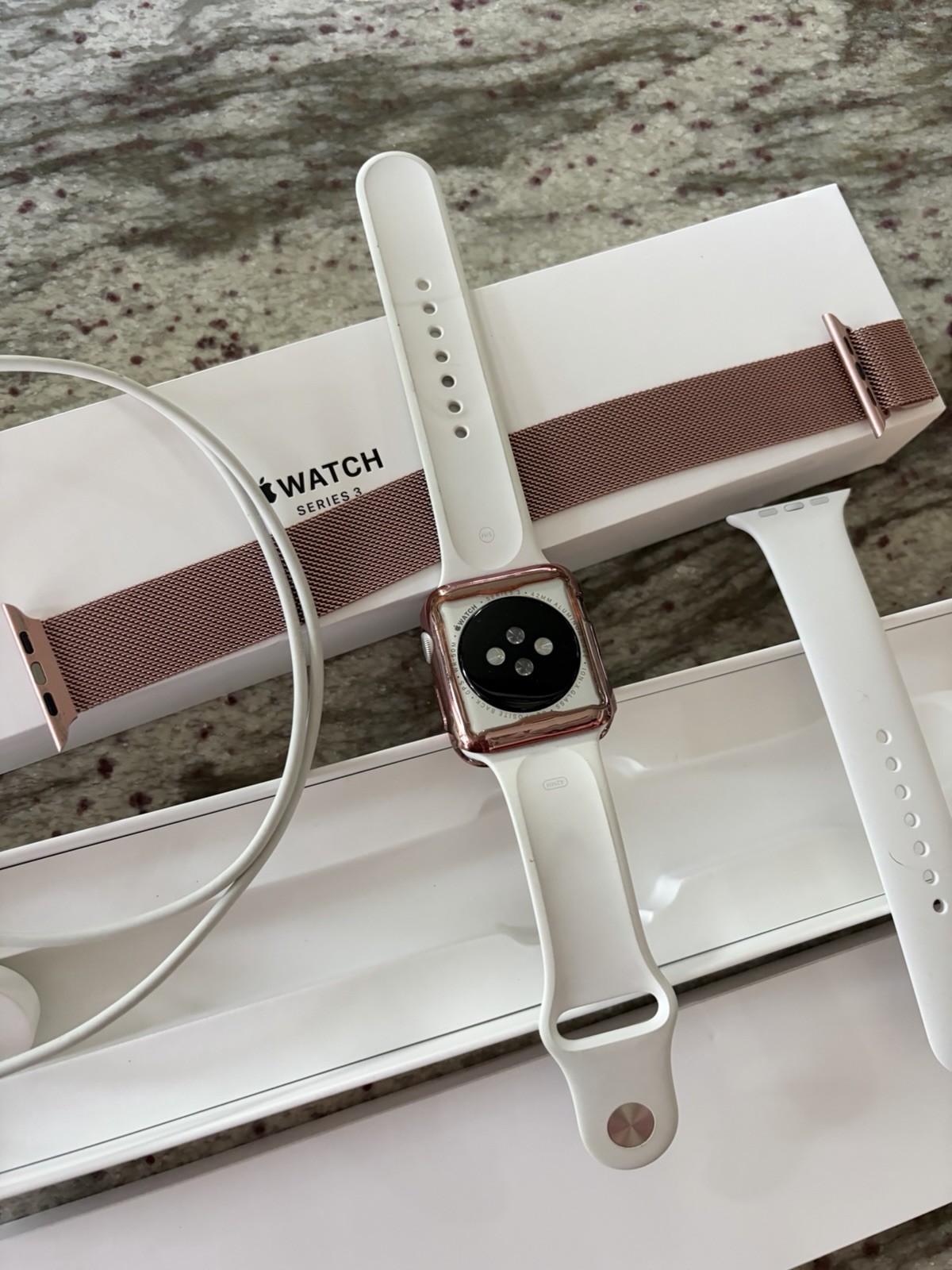 Apple Watch Series 3 GPS 42mm Silver Aluminum Case White Sport Band – MTF22LL/A