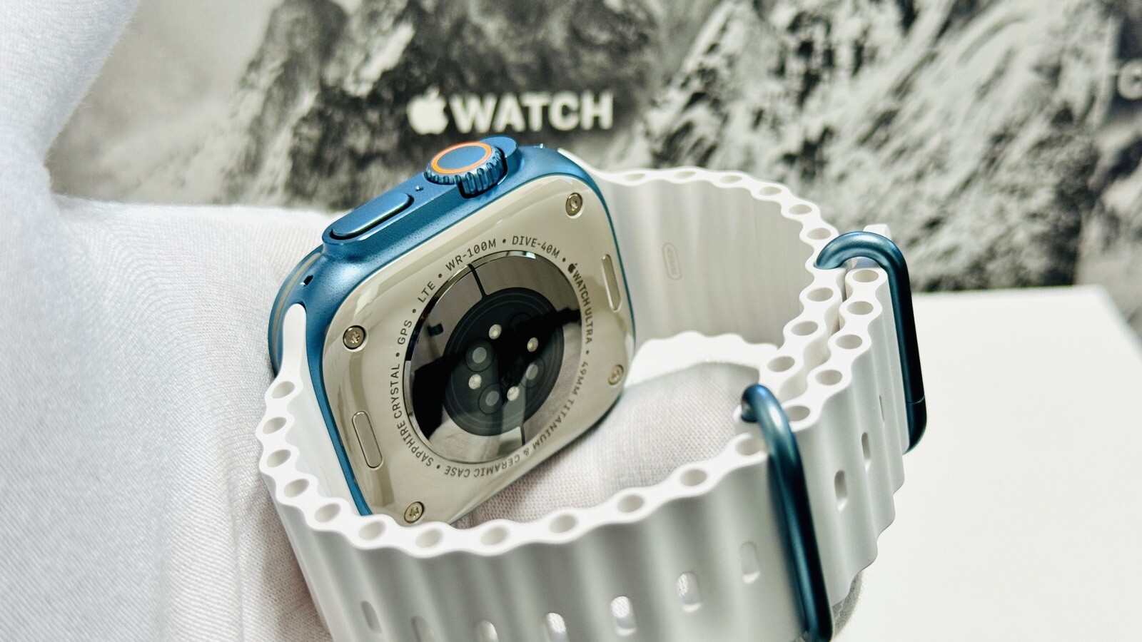 Metallic Blue Apple Watch ULTRA 3 49mm Titanium Custom Anodized Blue White Ocean