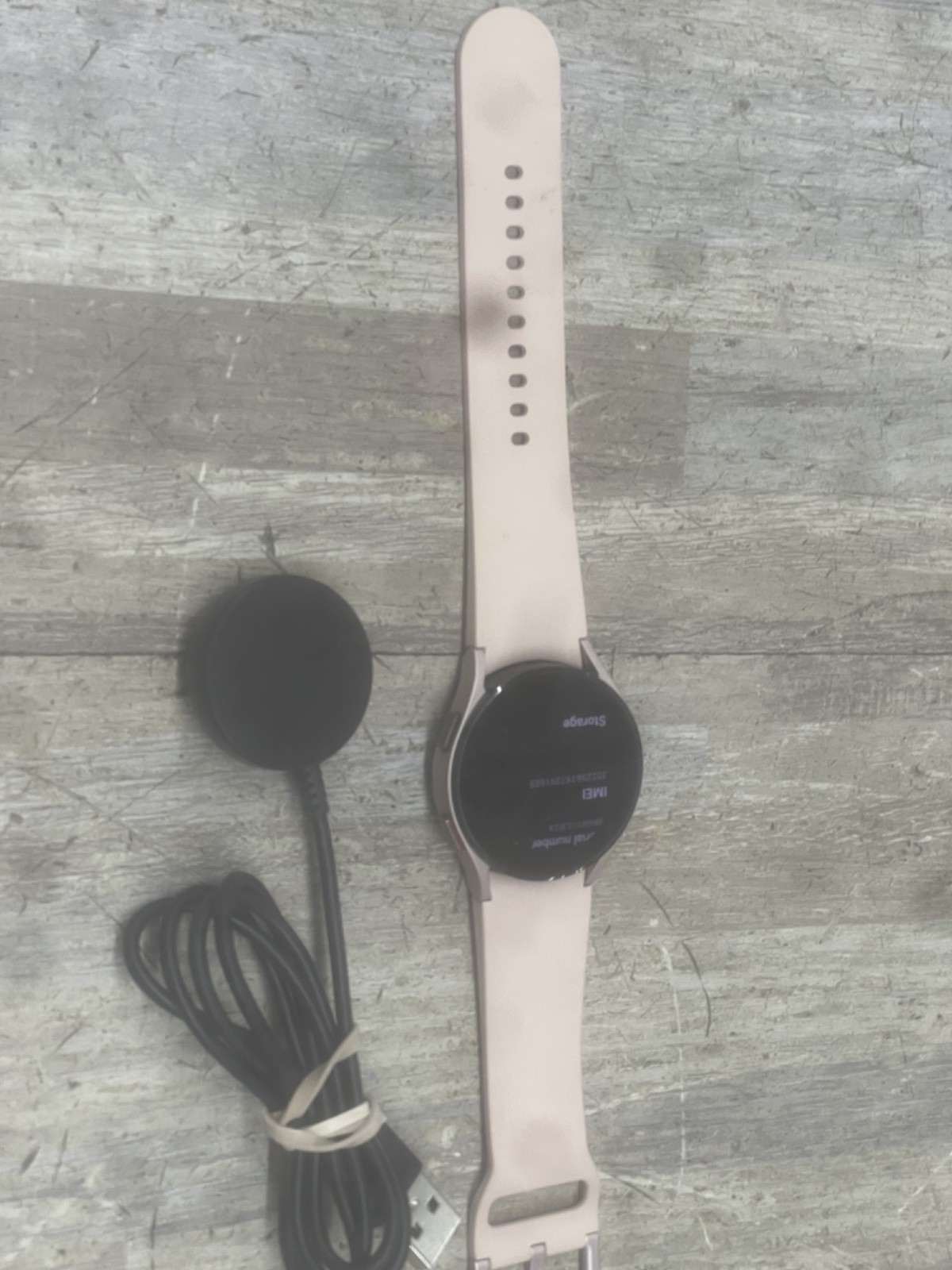 Samsung Galaxy Watch 4 40MM Black with Black Bands LTE Cellular SM-R865U Used