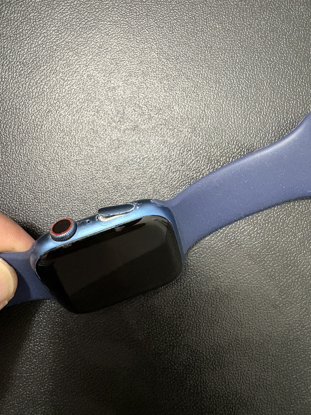 Apple Watch Series 7 – 45mm Aluminum Midnight GPS A2474 – Good Condition