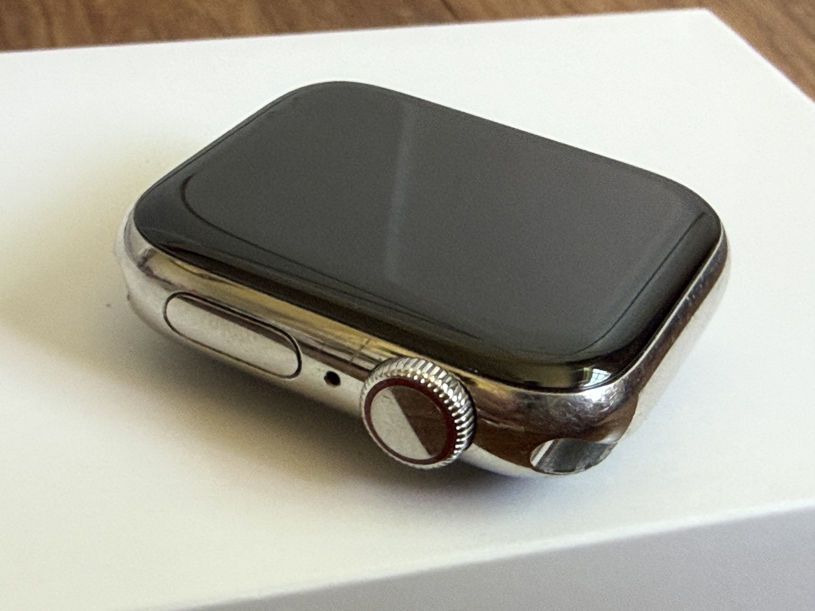 Apple Watch Series 6 Stainless Steel 40mm • GPS+Cellular • Silver • White Band