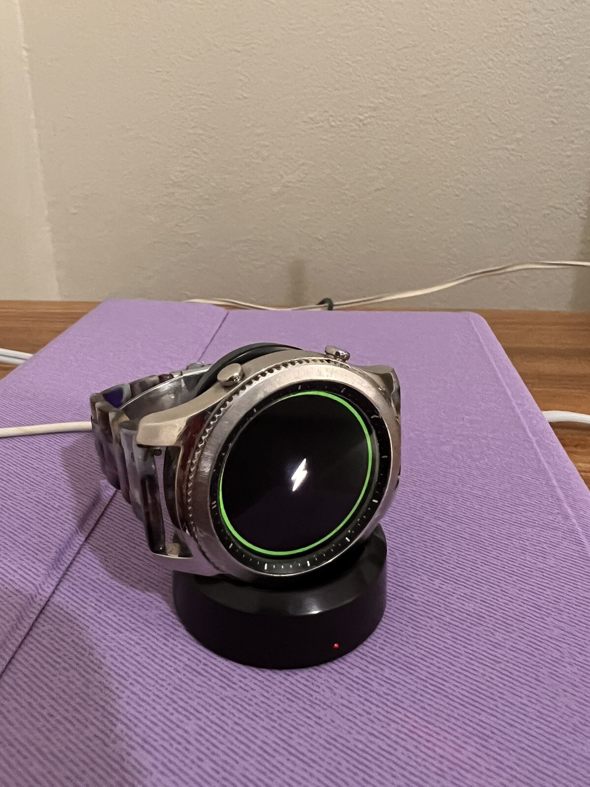 Samsung Galaxy Gear S3 Classic 46 mm Stainless Steel Silver Case and Black…