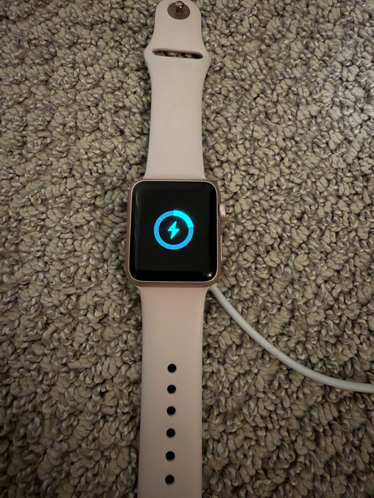 Apple Watch Series 1 38mm Rose Gold Aluminum Case, Pink Silicone Band READ 👇🏻
