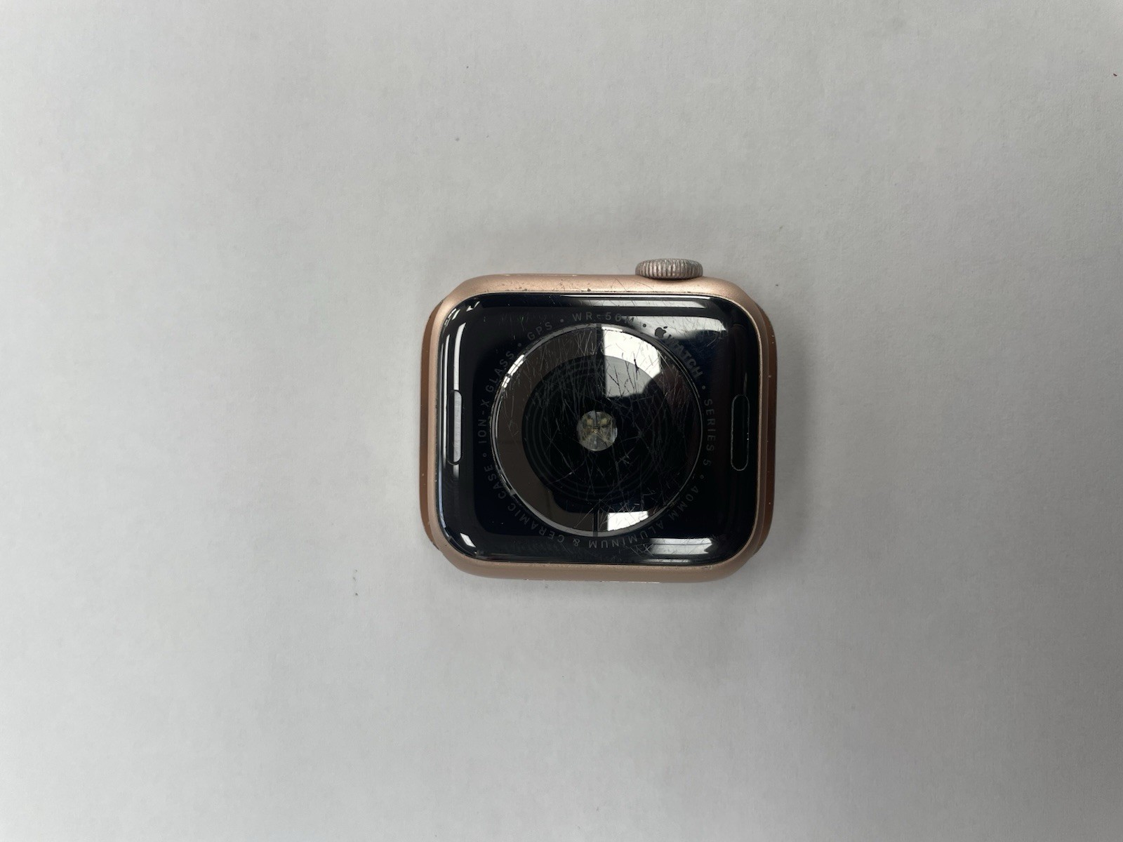 Apple Watch Series 5 40mm Aluminum Gold, Fair Condition. Price To Sell!