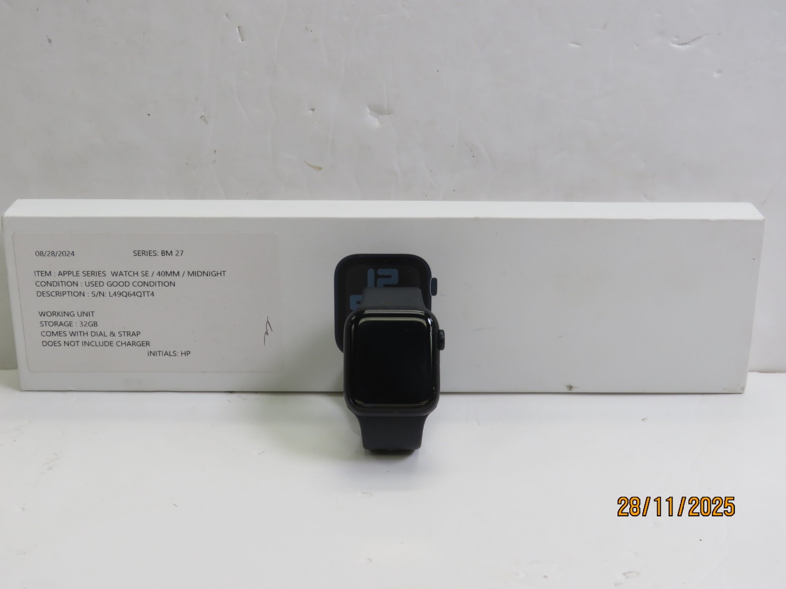 Apple Watch SE (GPS) 40mm Space Grey Aluminium Case [BM27]