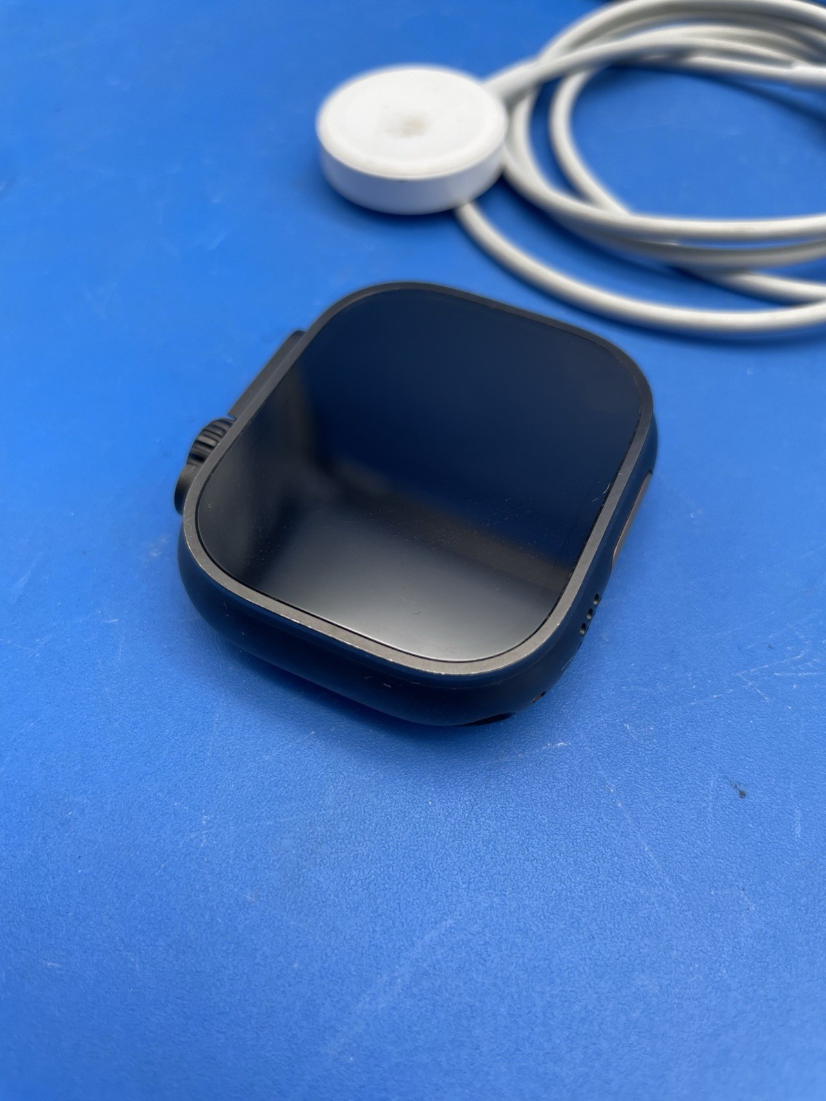 Apple Watch Ultra 2 Black Titanium Unlocked 100% Battery
