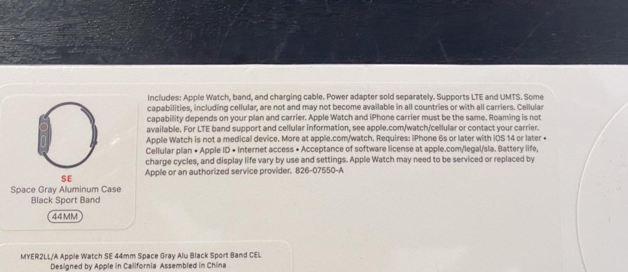 Apple Watch SE 44mm SPACE GRAY ALUMINUM CASE BLACK SPORTS BAND(GPS+CELL)UNLOCKED