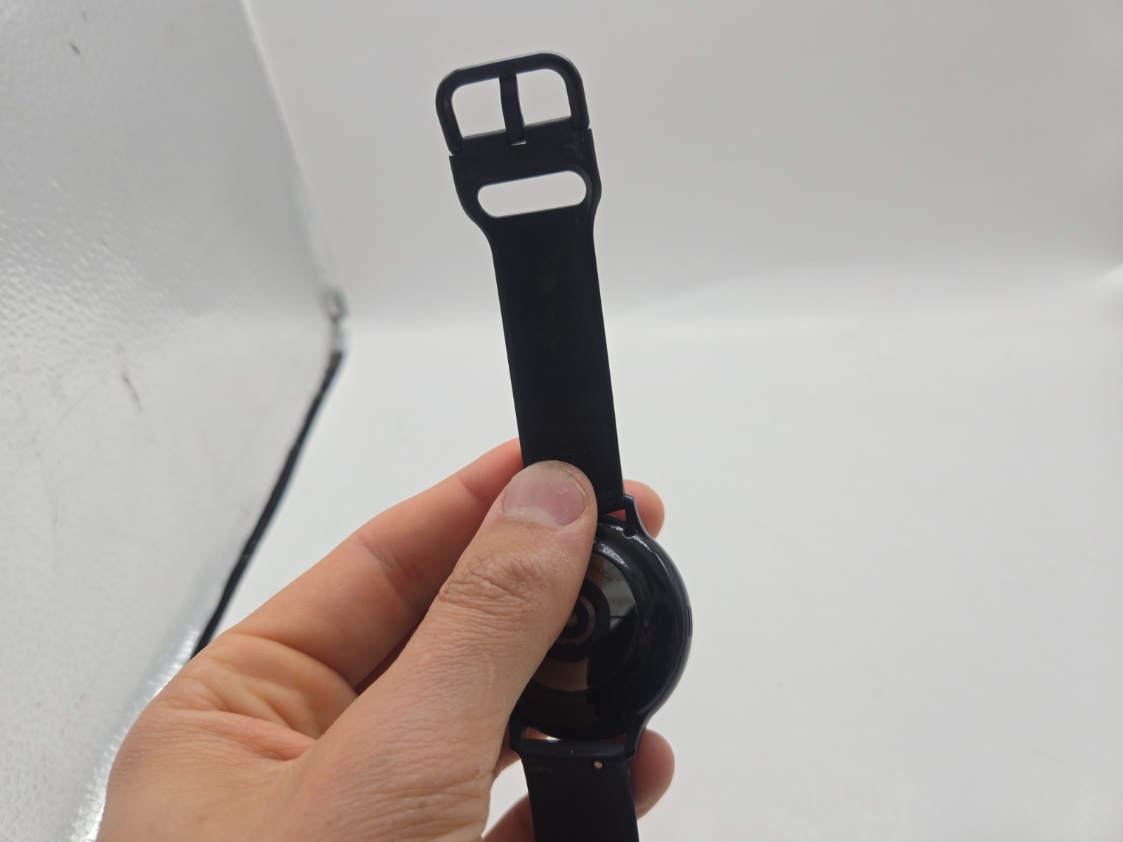 Samsung Galaxy Watch model SM-R820 not tested