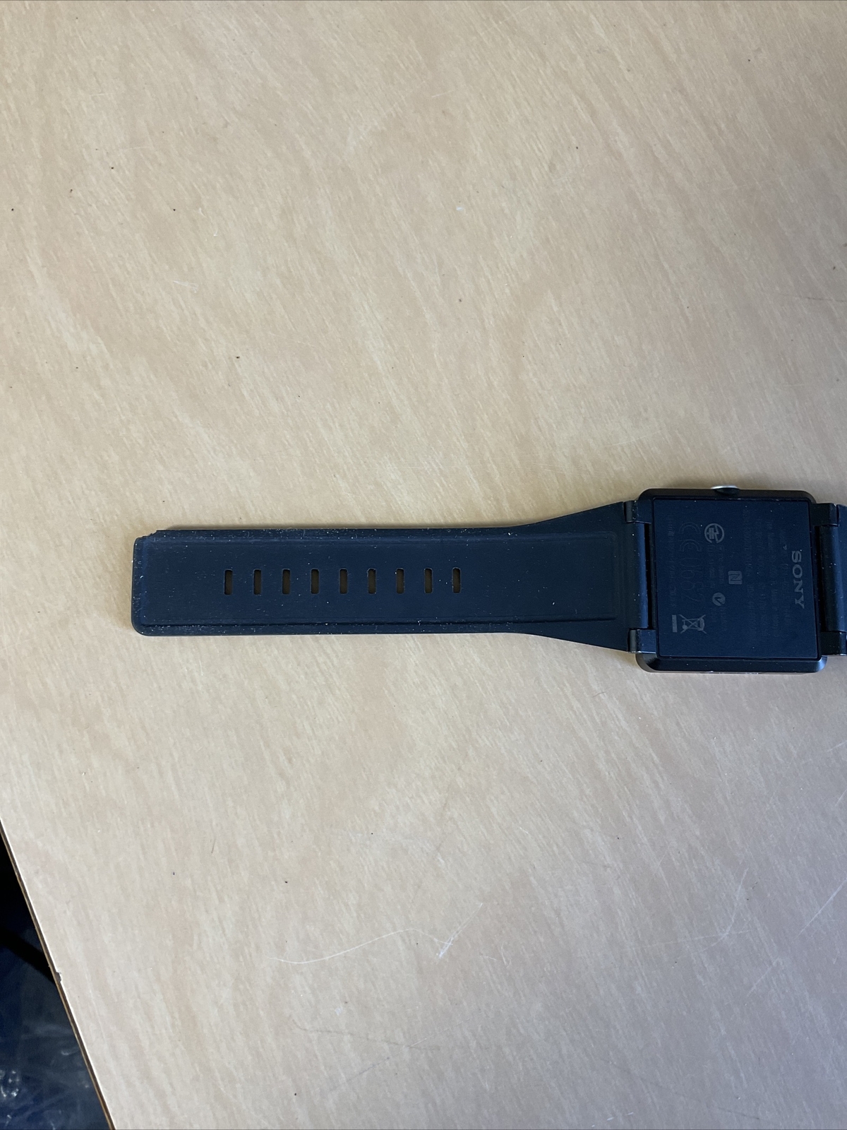 NICE! Sony Smart Watch SW2 For Android Bluetooth with Charging Cord
