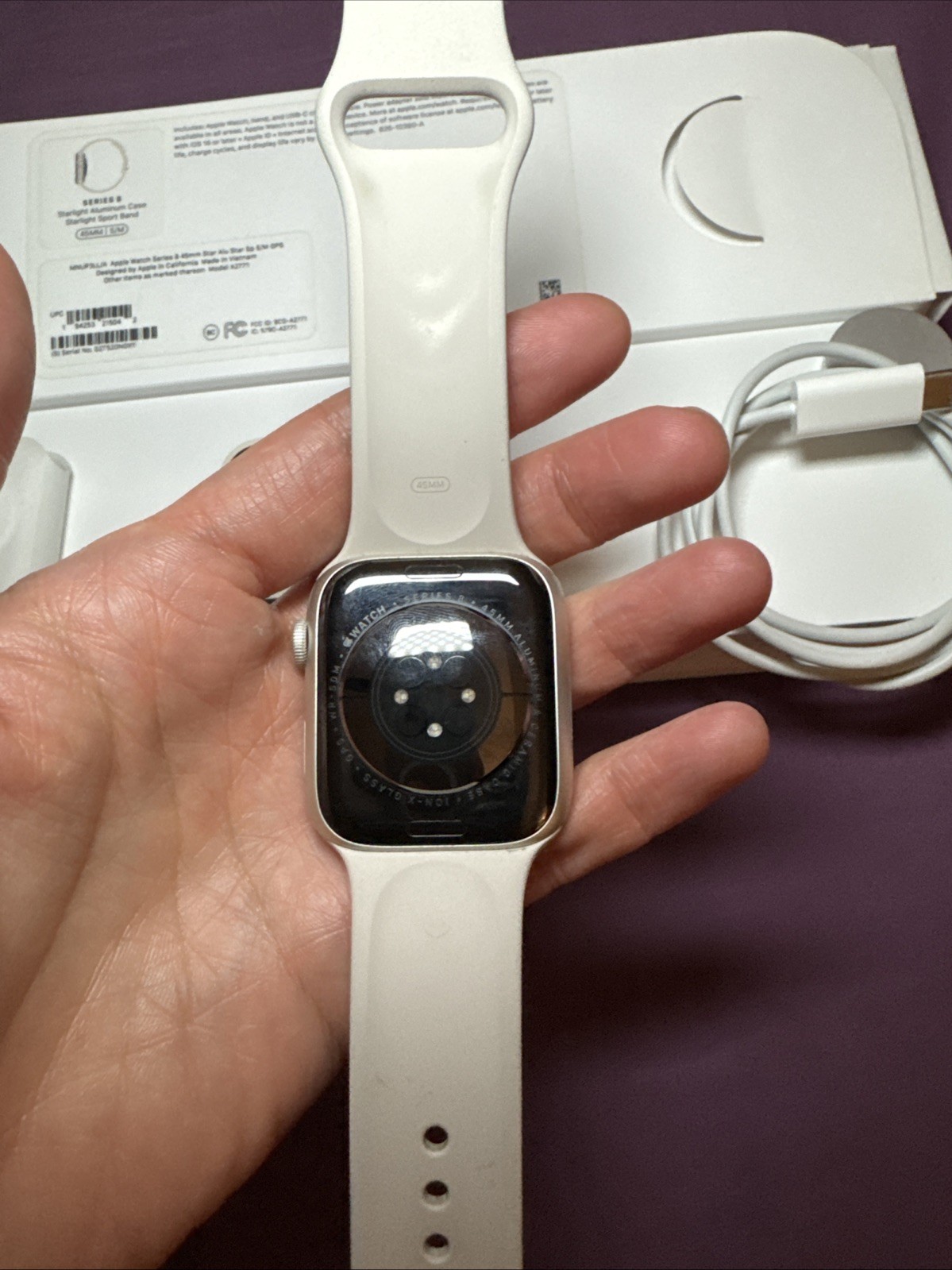 Apple Watch Series 8 45mm Starlight Sport Band 45M/SM (GPS) Perfect Condition