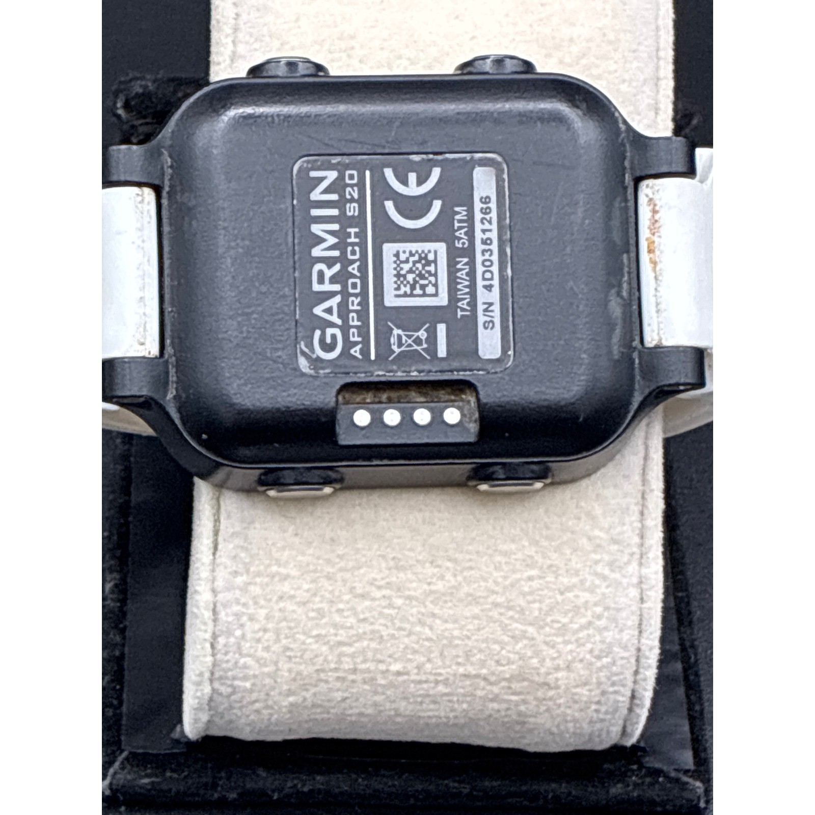 Garmin Approach S20 GPS Golf Watch Black White Silicone Band 5ATM 010-03723-01