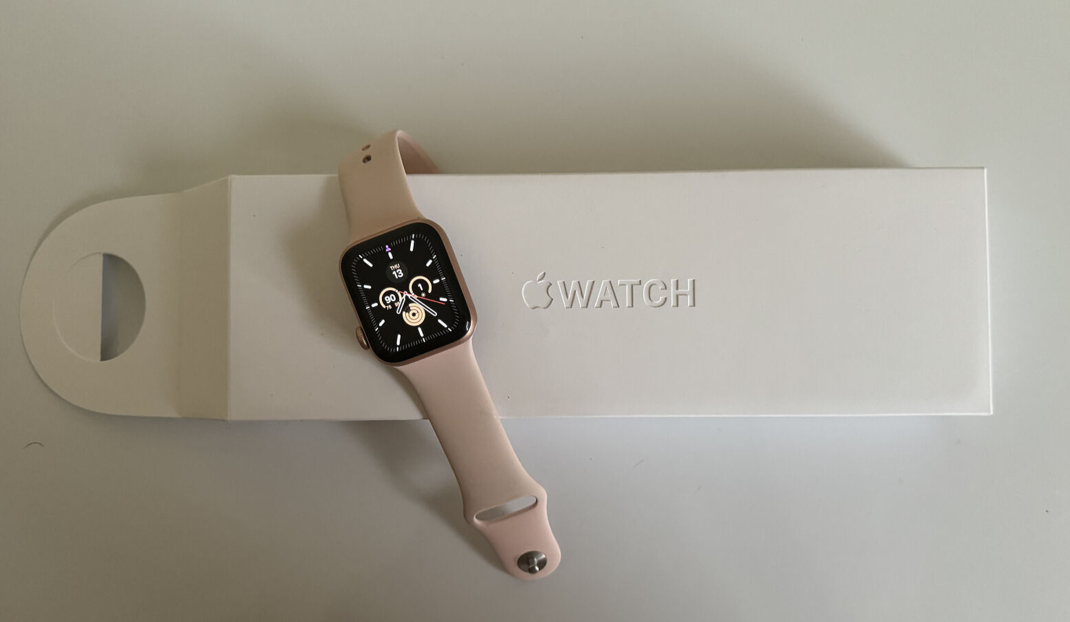 ‼️FREE SHIPPING‼️ Apple Watch Series 5 40mm GPS + WiFi + Cellular GOLD