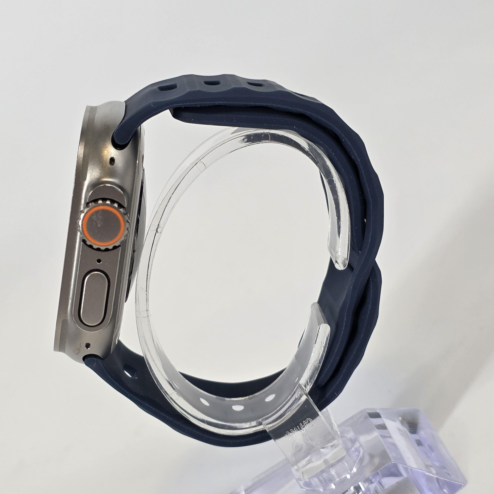 Apple Watch (Ultra 2) 49mm Natural Titanium (LTE) w/ Blue Ocean Band – Excellent