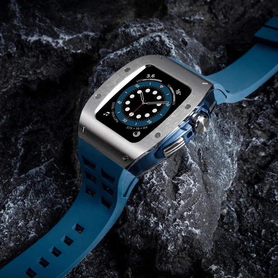 Blue Silicone Band Smart Watch Silver Metal Case Touch Screen