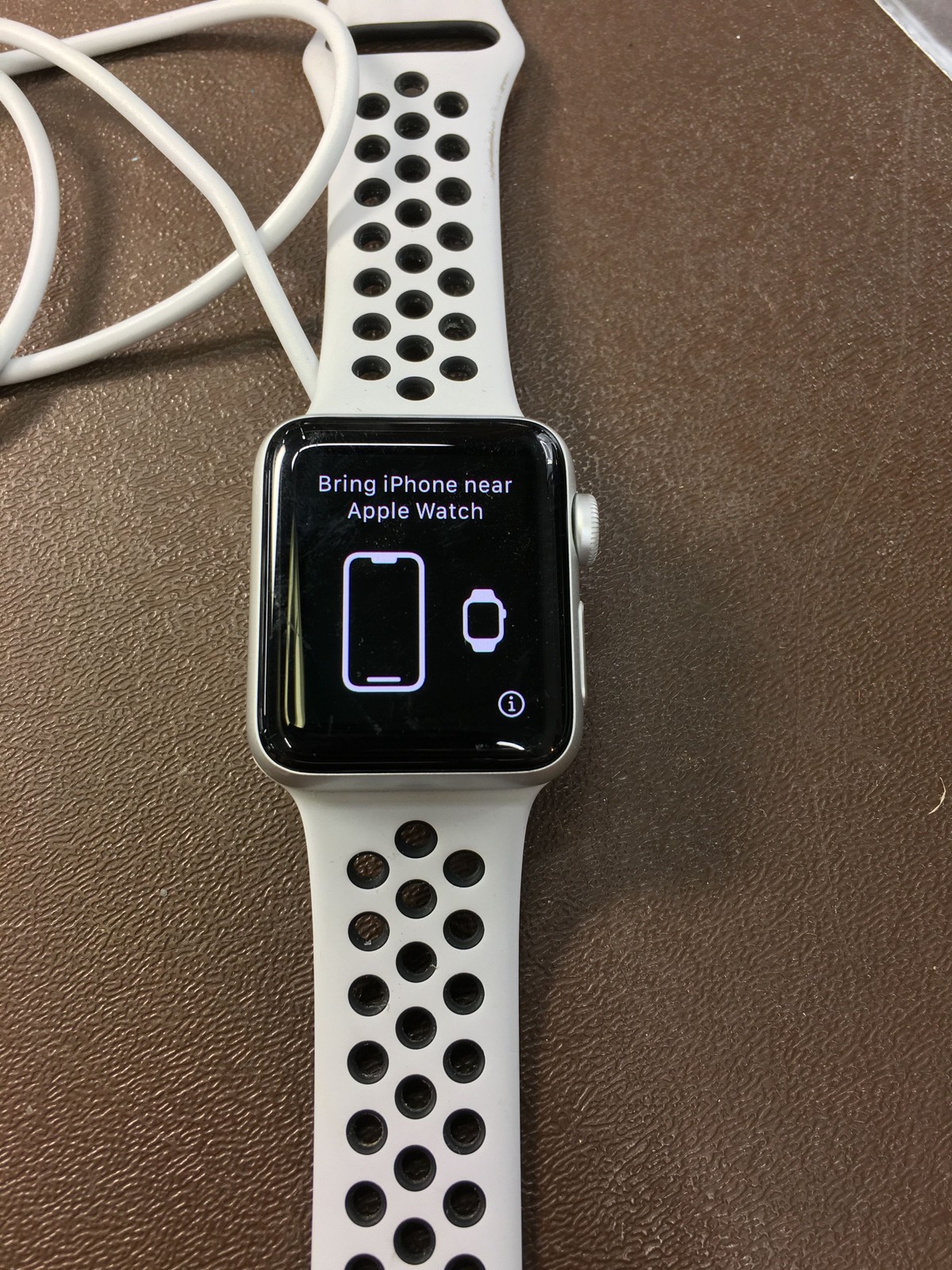 Apple Watch Series 3 Nike+ 38mm Silver w/ White Sports Band READY FOR NEW USER