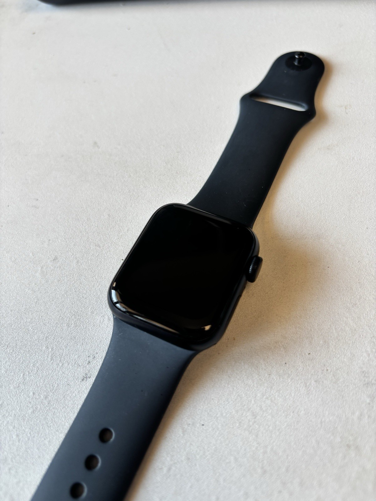 Apple Watch SE Gen 3 GPS 40mm Midnight Aluminum with Midnight Sport Band S/M