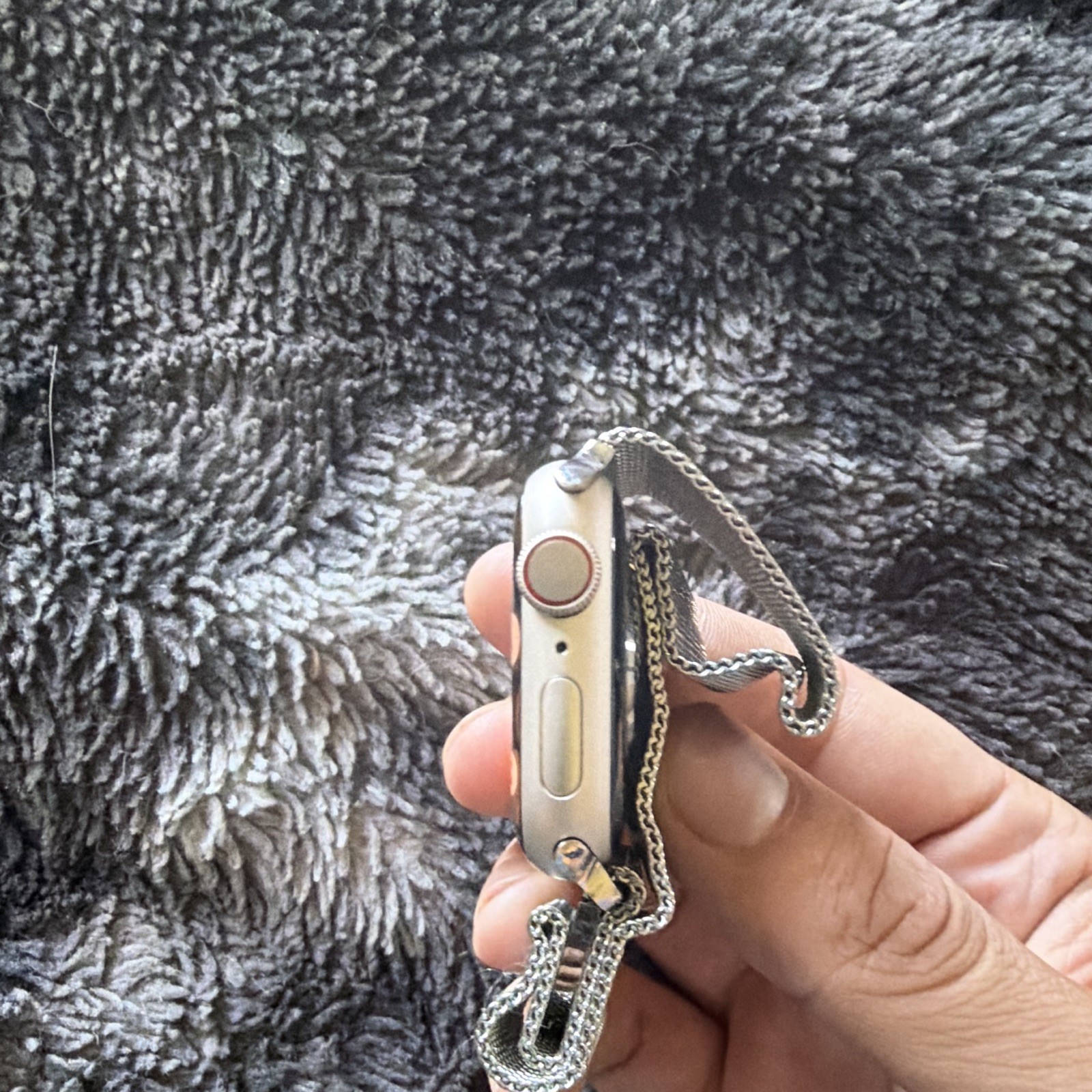 Apple Watch Series 7 40 Starlight 32GB w/ Milanese Loop