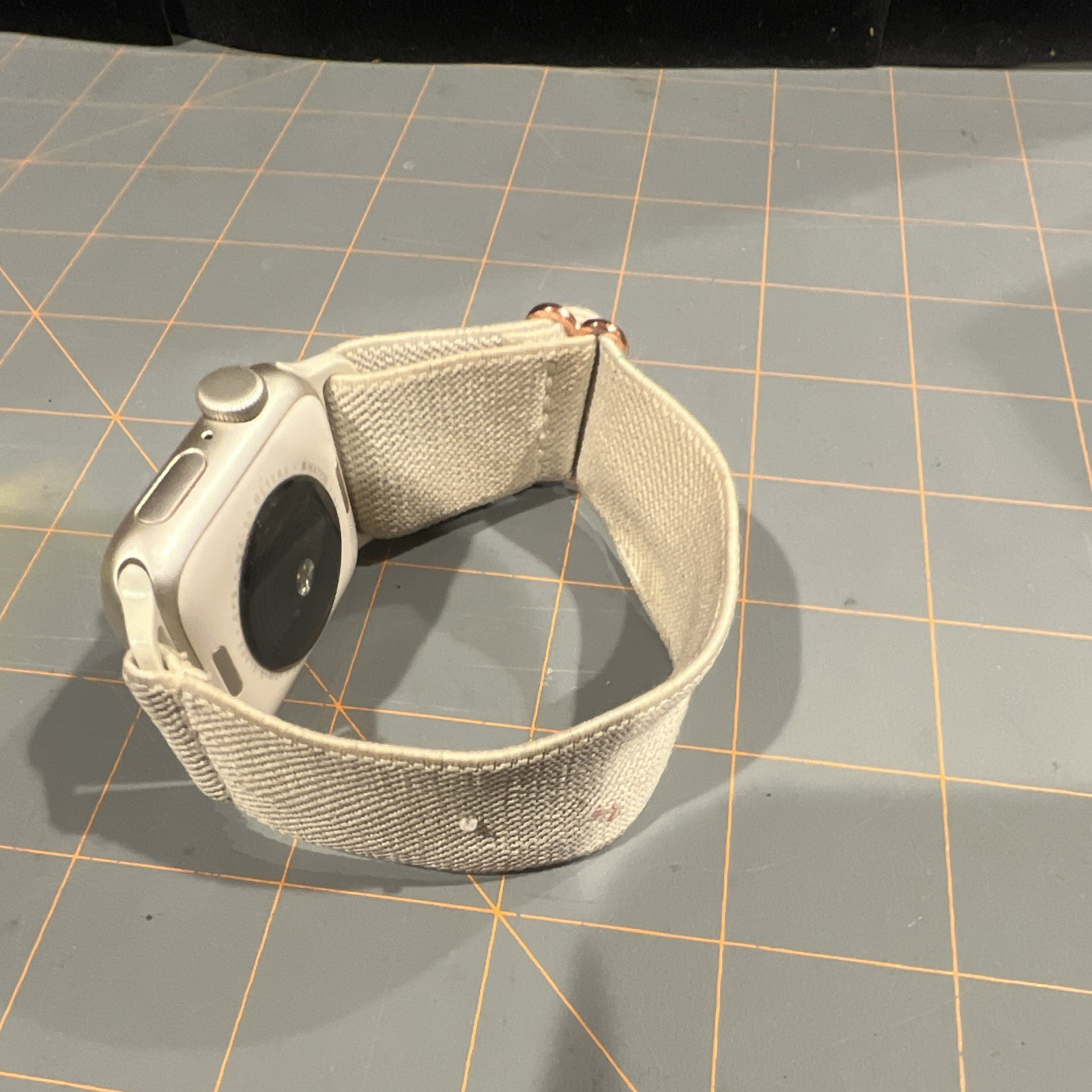 Apple Watch SE 40mm GPS Fitness Tracker Silver Aluminum Case Gray Nylon Band