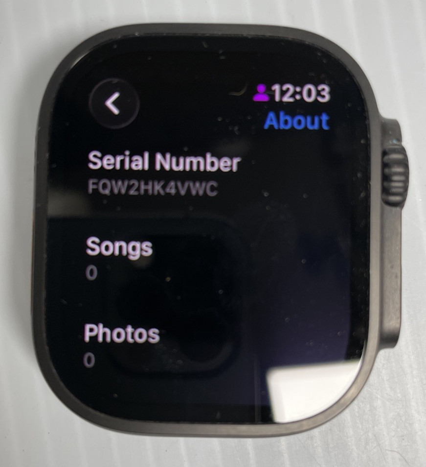 Apple Watch Ultra 2 (GPS+Cellular) 49mm 64GB Titanium Case w/Blk Ocean Band 100%