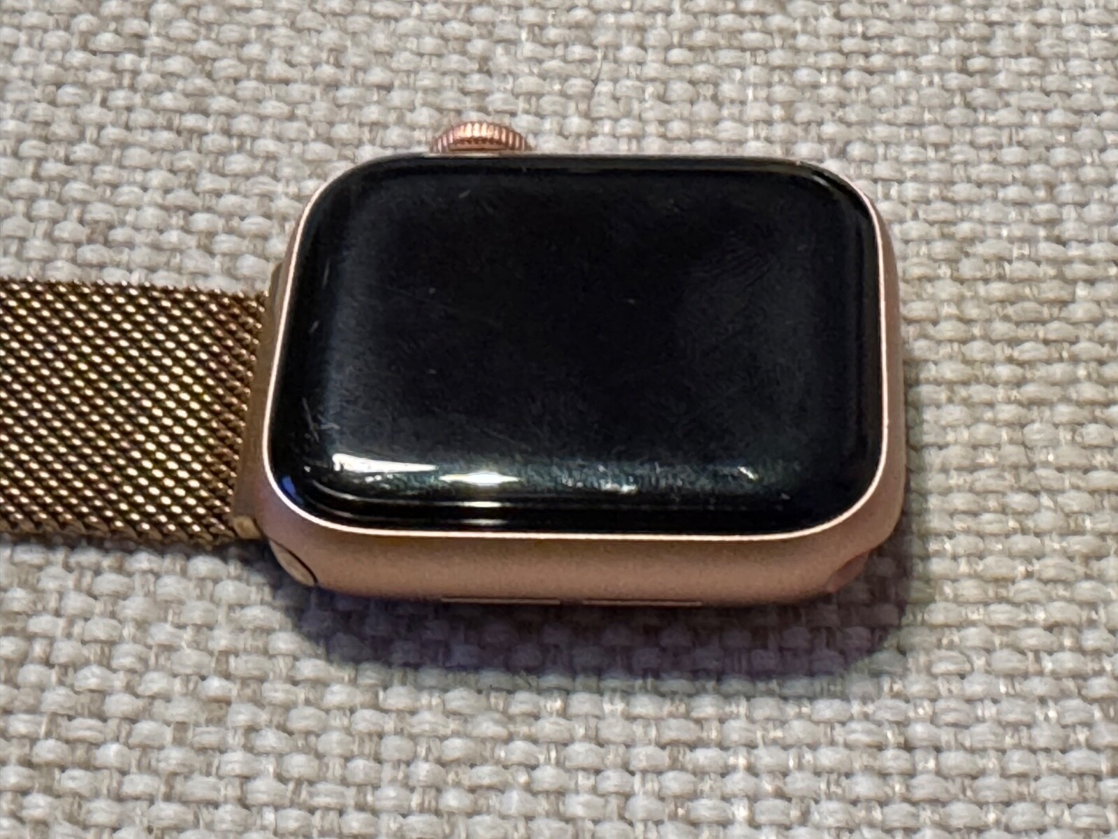 40mm Series 5 Apple Watch – Gold Case, 3 different bands! (MWWP2LL/A)