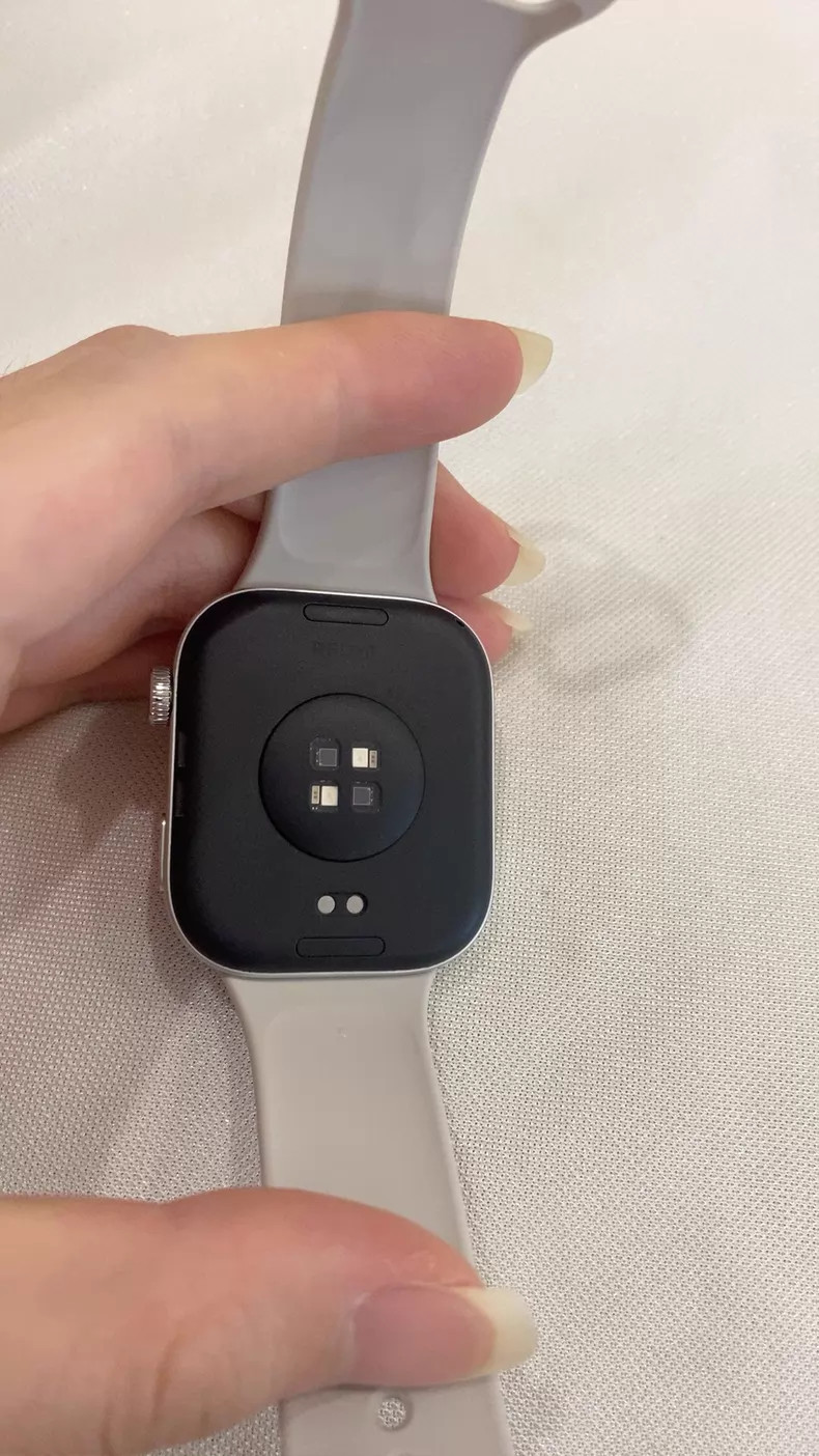 Xiaomi Redmi Watch 6 Smartwatch 2.07″ OLED display Glacier silvery (open box)